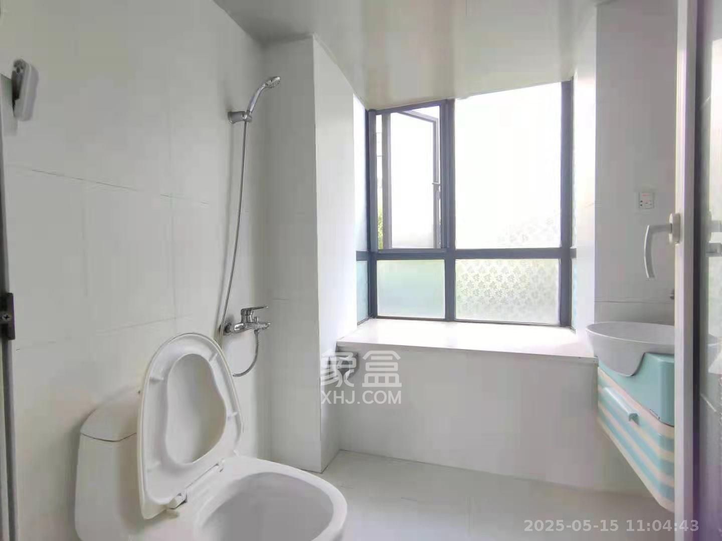 莱茵城  3室2厅1卫   2400.00元/月室内图
