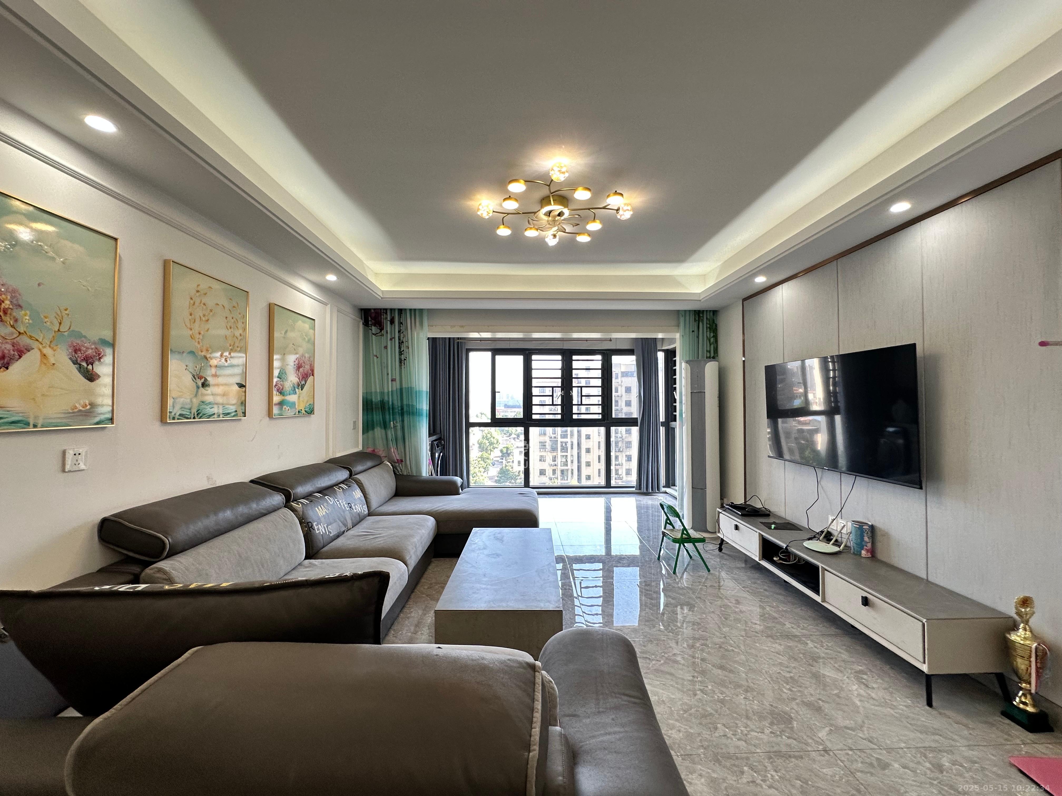 尚鑫海悦(新长海尚海城) 4室2厅2卫 2600.0元/月 尚鑫海悦(新长海尚海城) 4室2厅2卫 2600.0元/月室内图