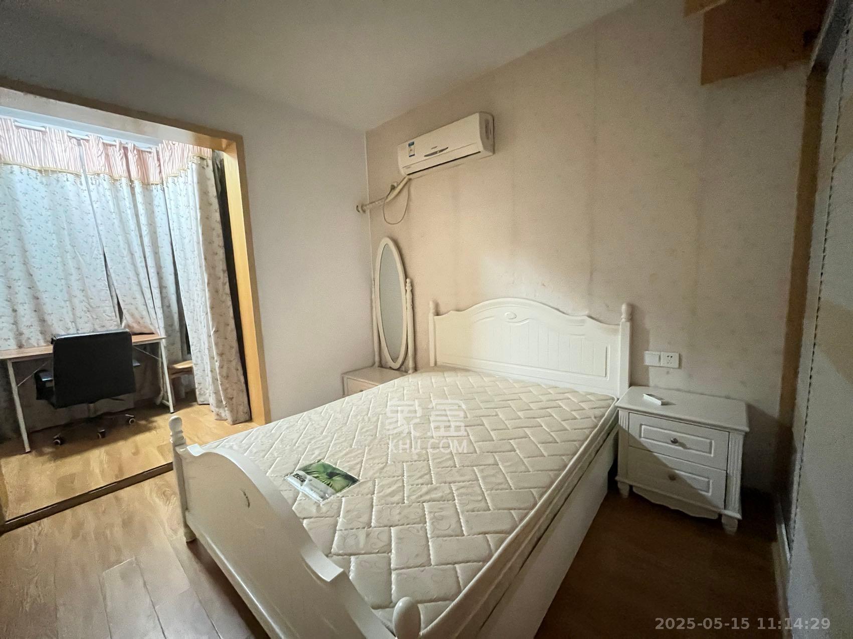 保利麓谷林语A区 3室1厅2卫 2200.0元/月 保利麓谷林语A区 3室1厅2卫 2200.0元/月室内图