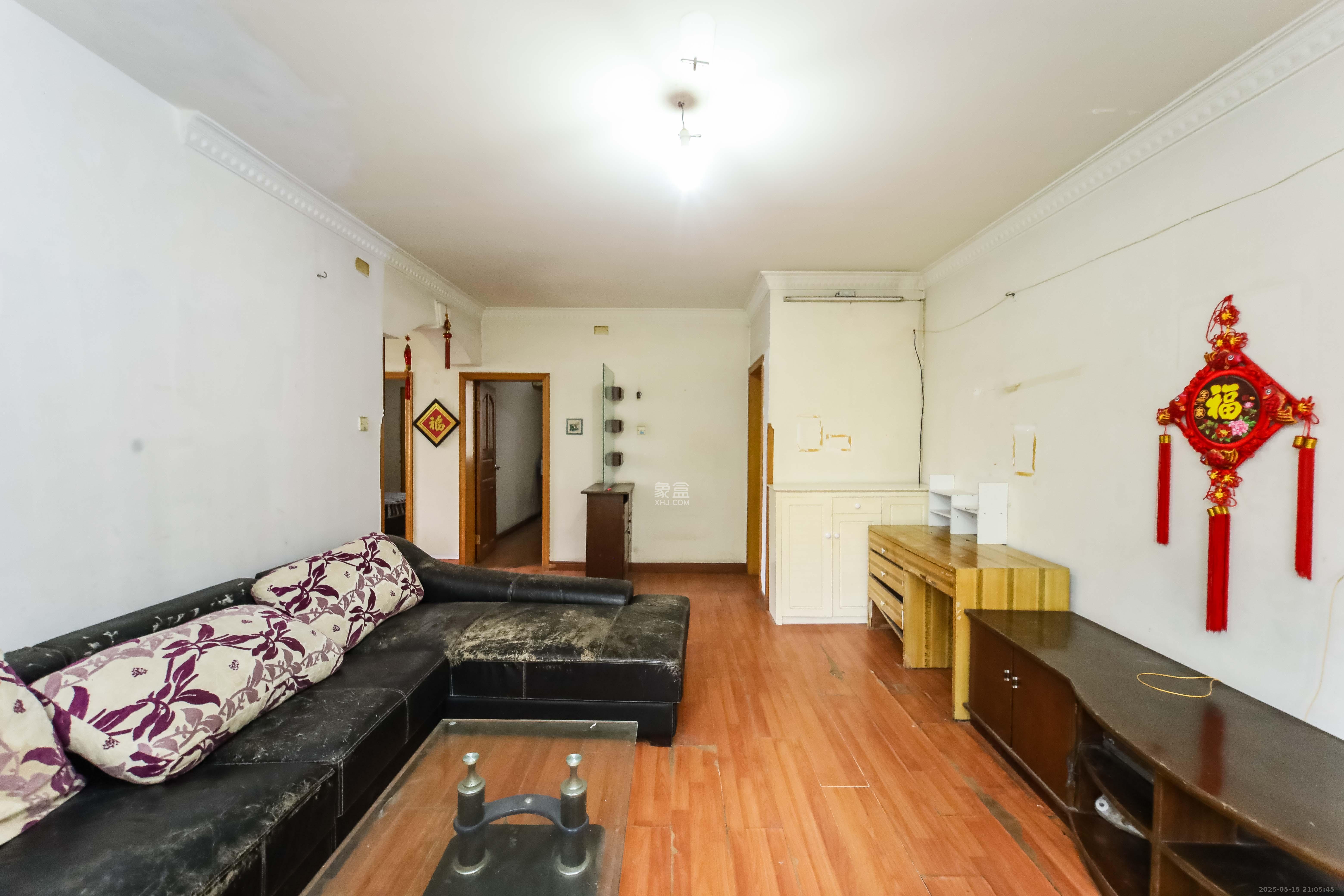 新世纪家园  2室2厅1卫    58.0万 新世纪家园  2室2厅1卫    58.0万客厅