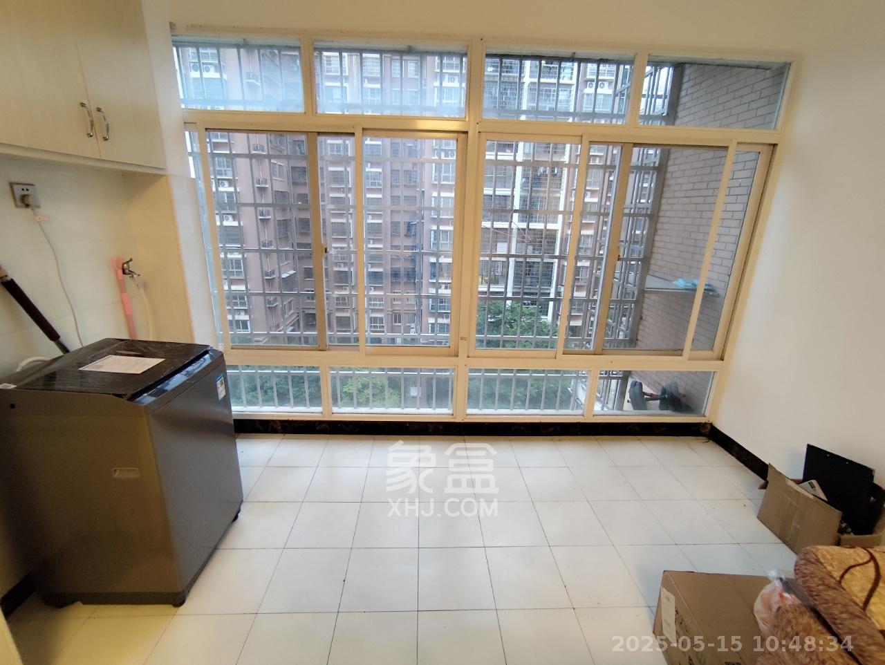 和润园一、二期 3室2厅1卫 2000.0元/月 和润园一、二期 3室2厅1卫 2000.0元/月室内图