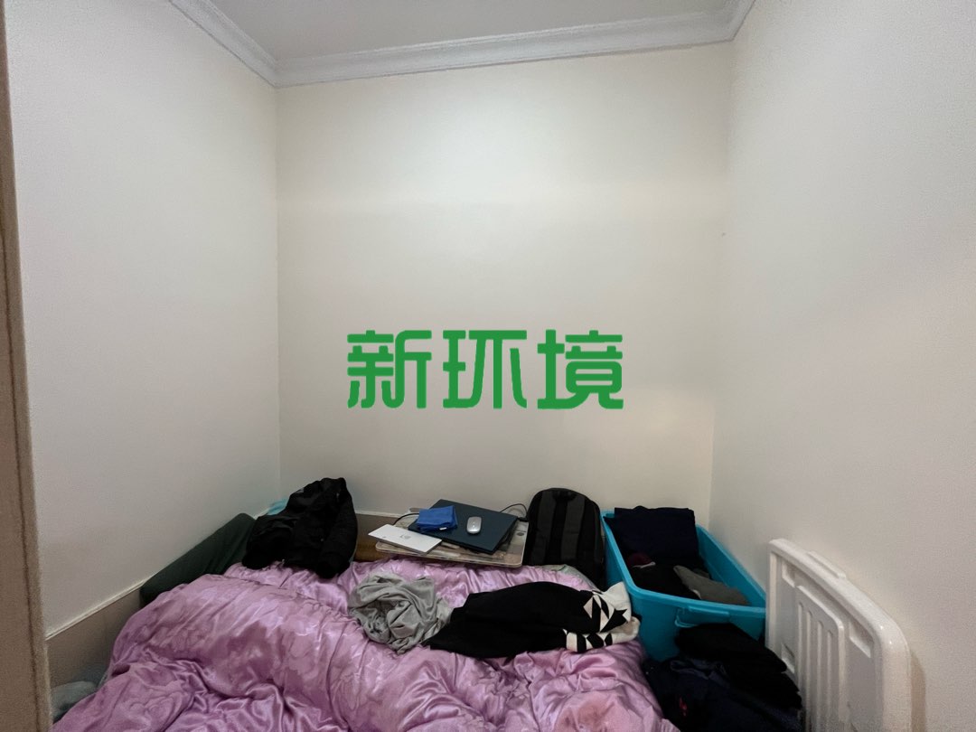 东方明珠  3室2厅2卫   59.00万客厅