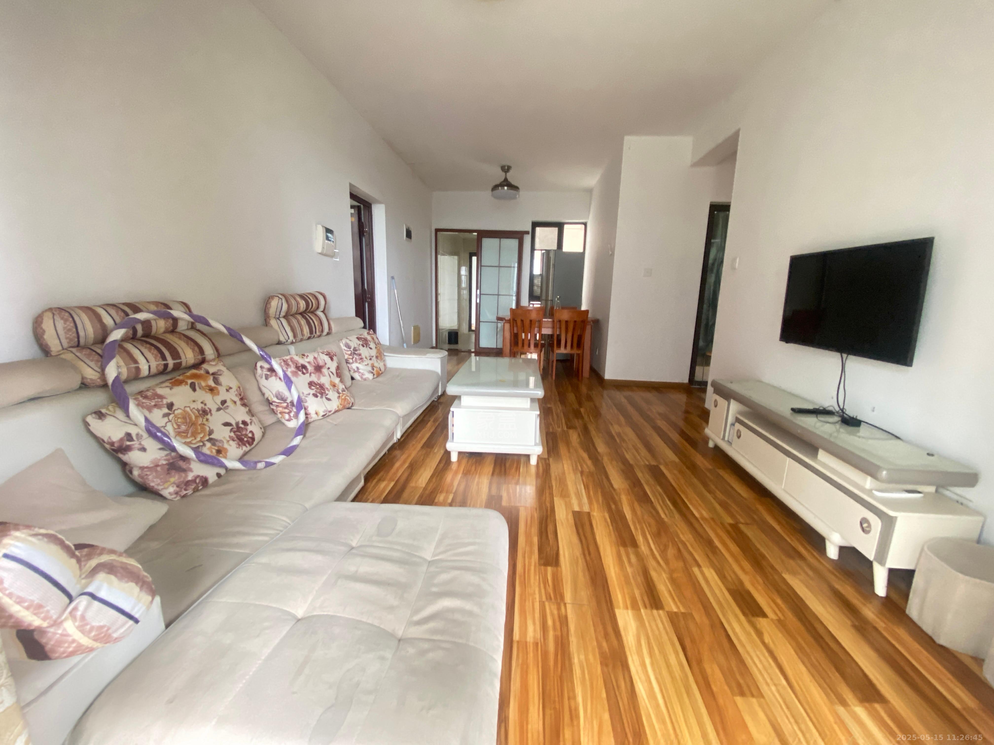 旭辉华庭 1室2厅1卫 1600.0元/月 旭辉华庭 1室2厅1卫 1600.0元/月室内图