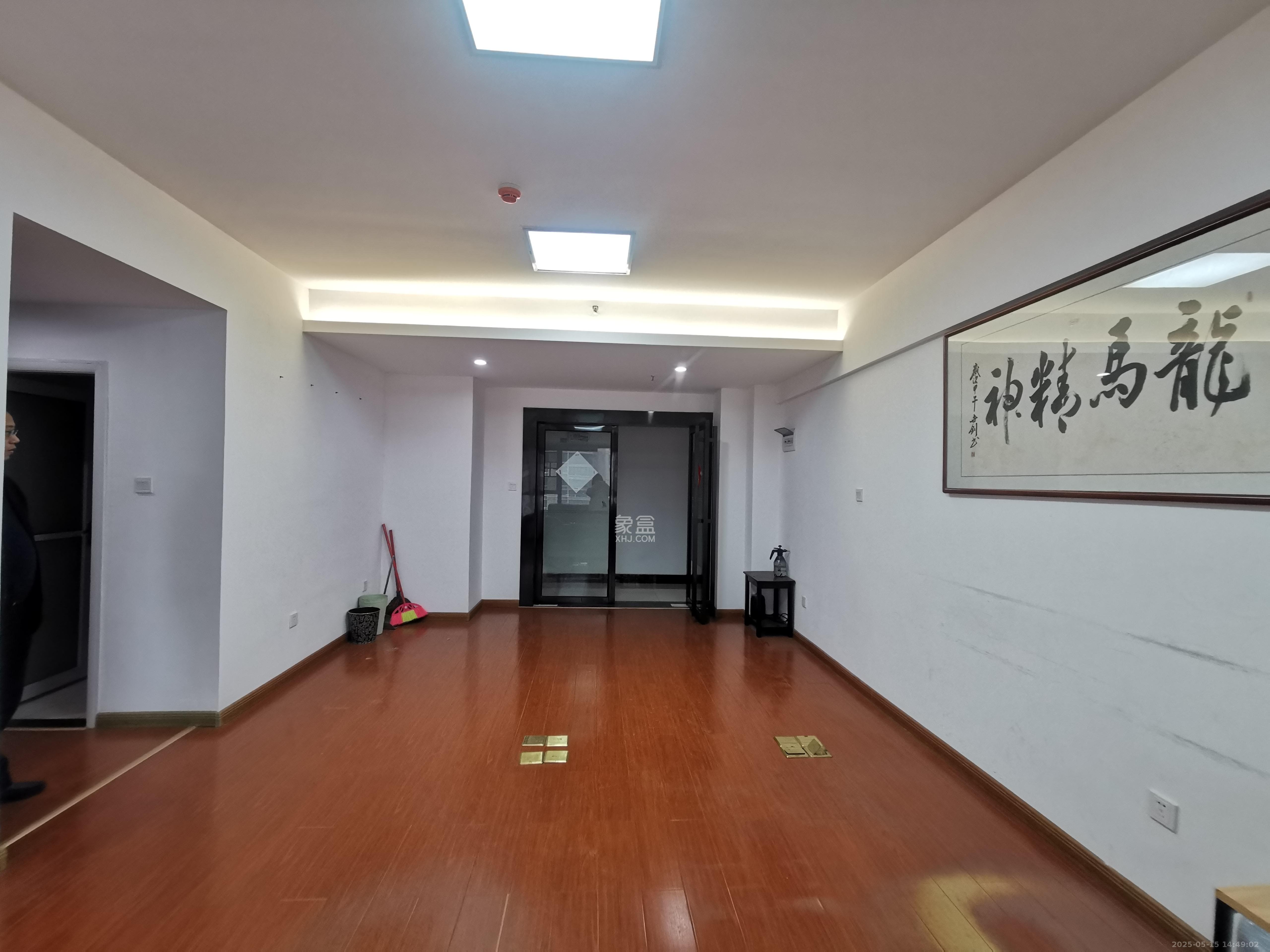 当代滨江MOMA  1室0厅0卫   4500.00元/月室内图