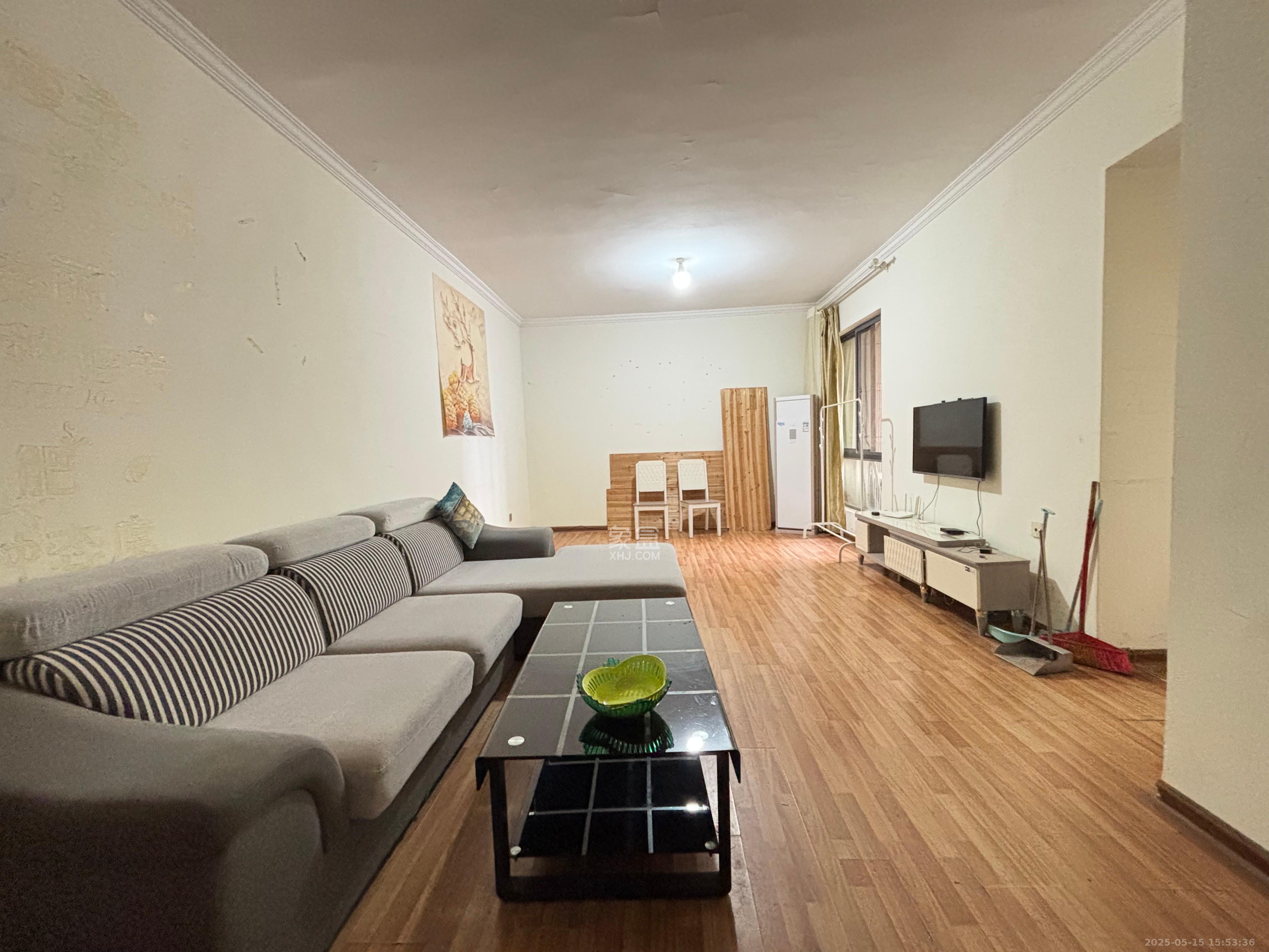 阳光锦城 3室2厅2卫 2800.0元/月 阳光锦城 3室2厅2卫 2800.0元/月室内图