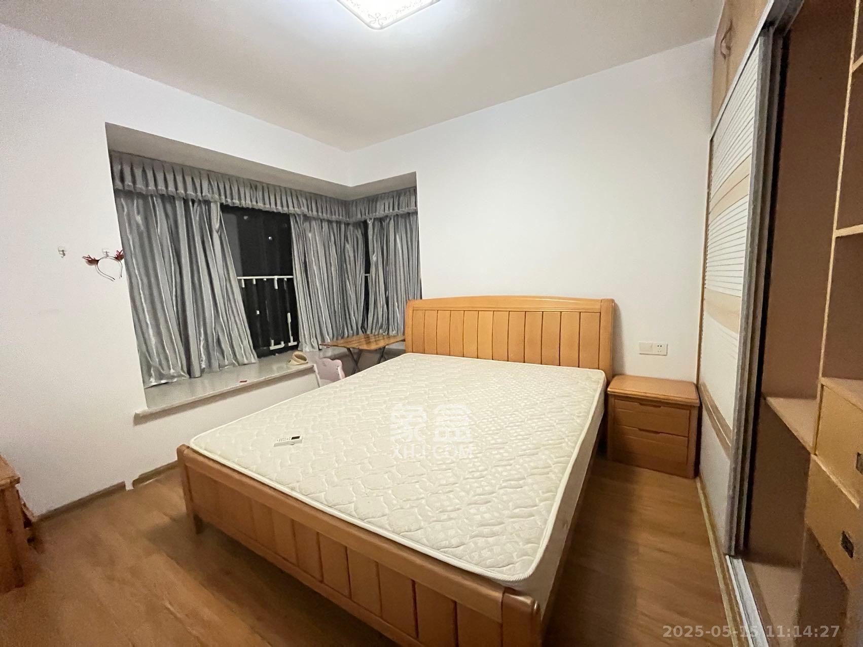 保利麓谷林语A区 3室1厅2卫 2200.0元/月 保利麓谷林语A区 3室1厅2卫 2200.0元/月室内图