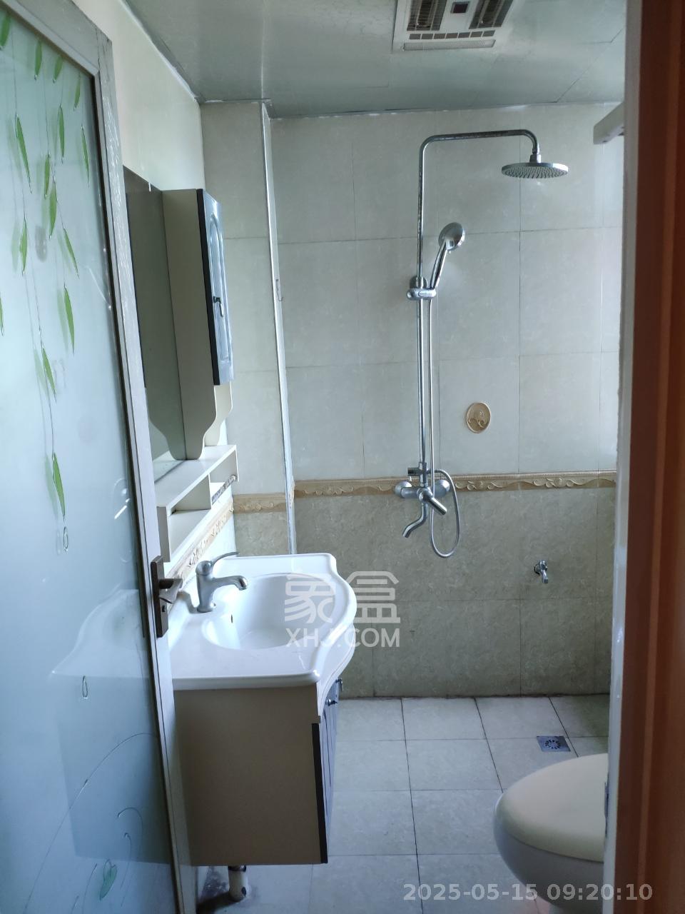 湘府东苑 3室2厅2卫 2700.0元/月 湘府东苑 3室2厅2卫 2700.0元/月室内图