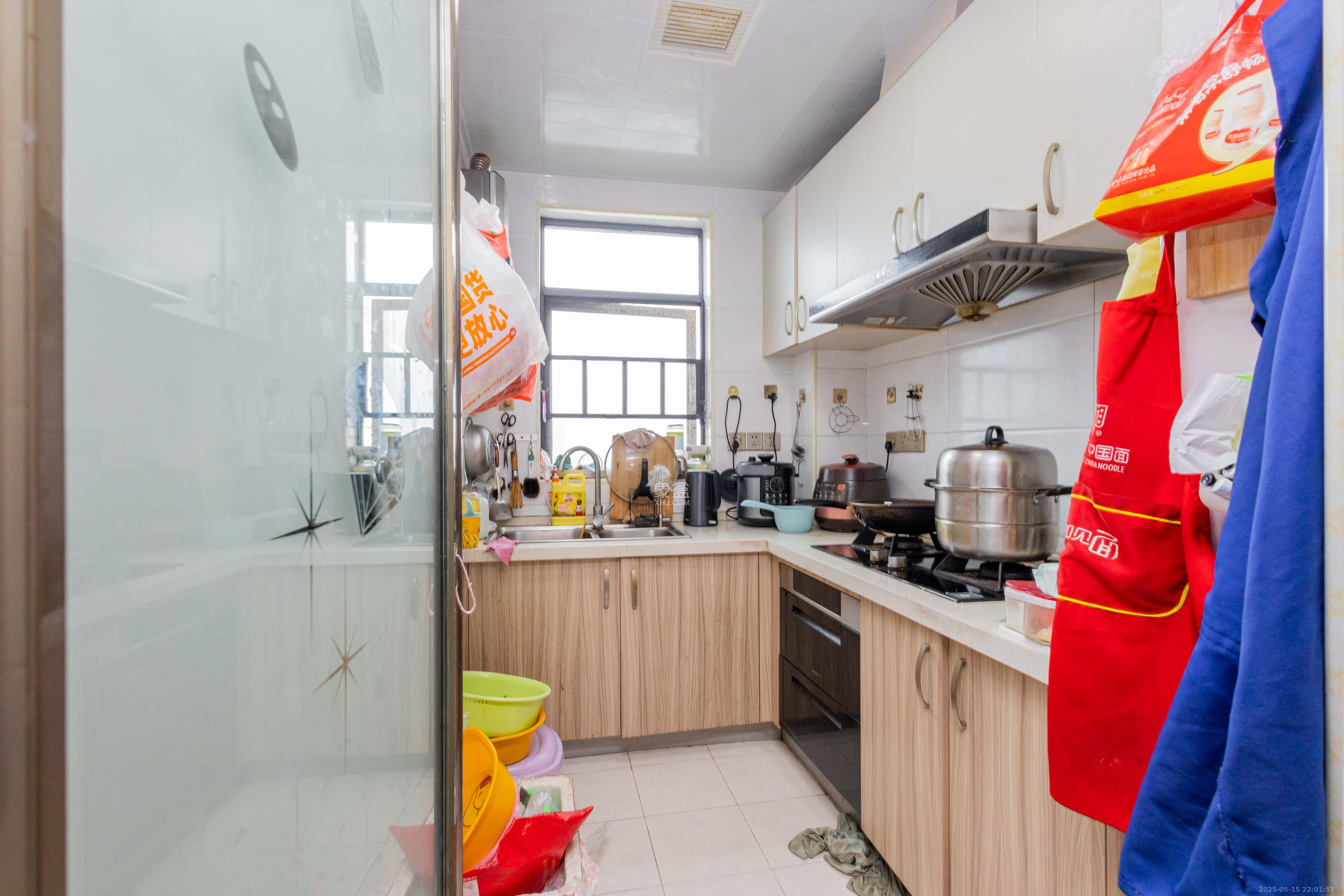 中国铁建国际城二期 3室2厅1卫 59.8万 中国铁建国际城二期 3室2厅1卫 59.8万厨房