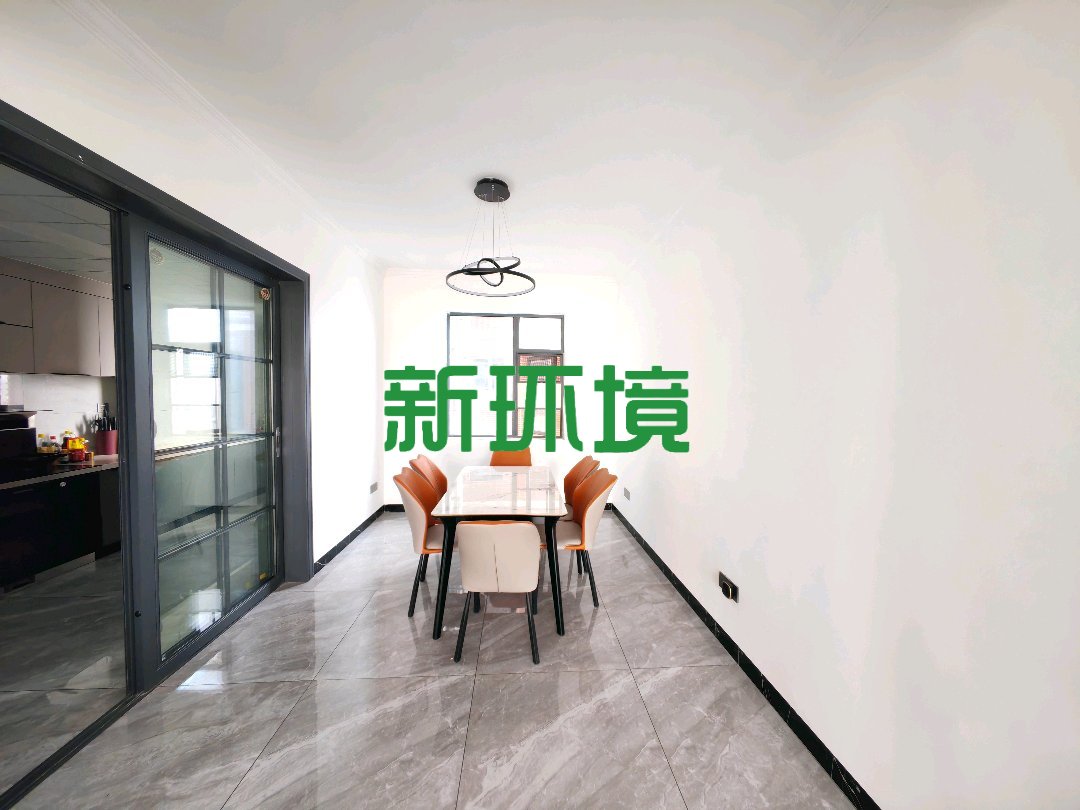 东方明珠  3室2厅1卫   75.00万客厅