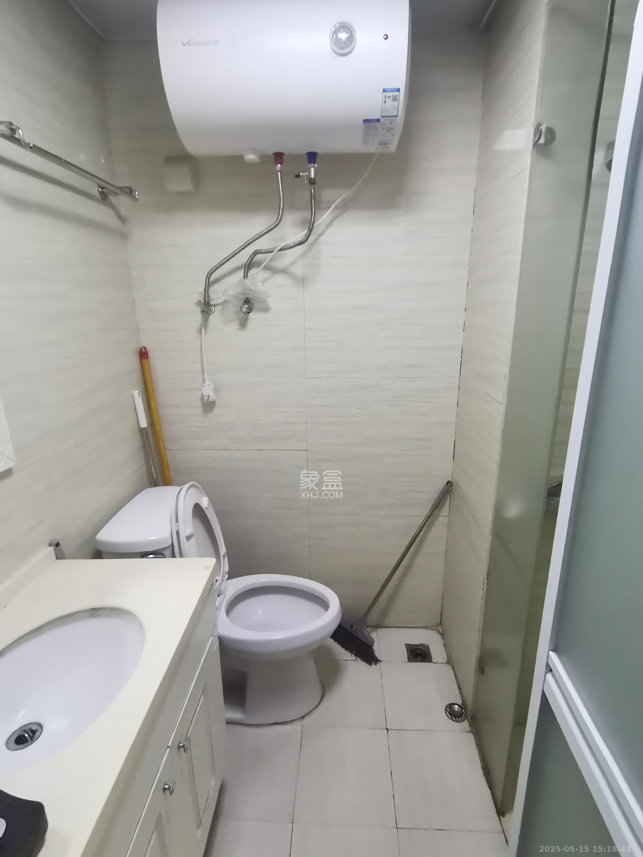 中建木莲工社  1室1厅1卫   1300.00元/月室内图
