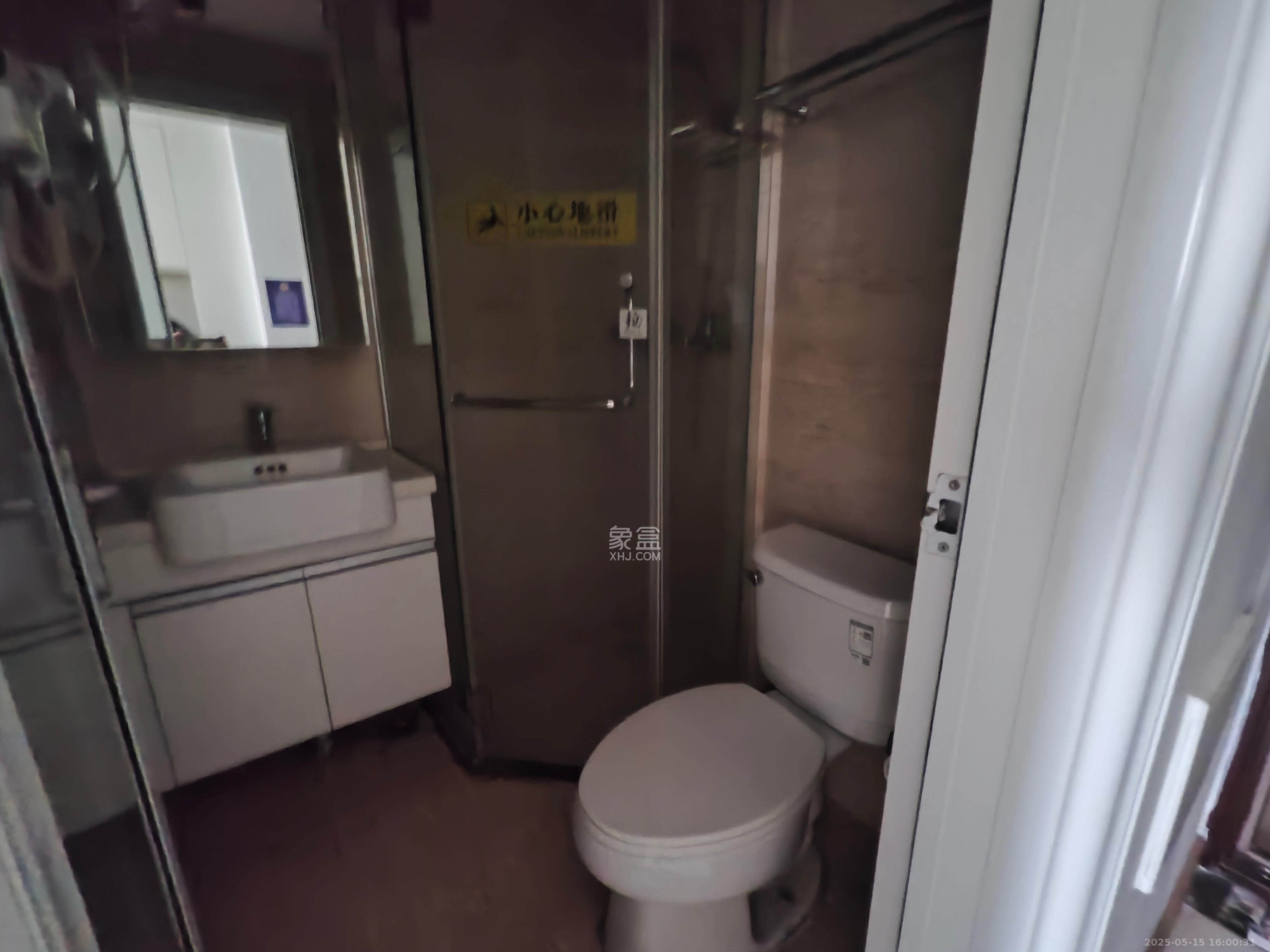 绿地之窗   32.0㎡     1000.00元/月室内图