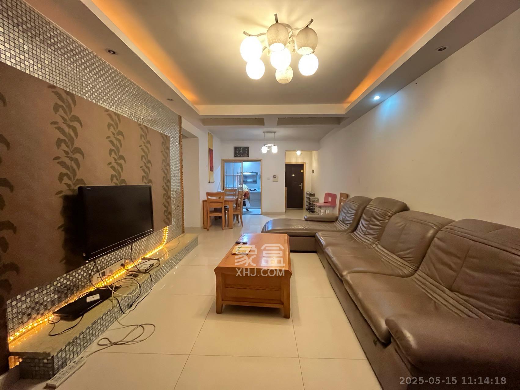 保利麓谷林语A区 3室1厅2卫 2200.0元/月 保利麓谷林语A区 3室1厅2卫 2200.0元/月室内图