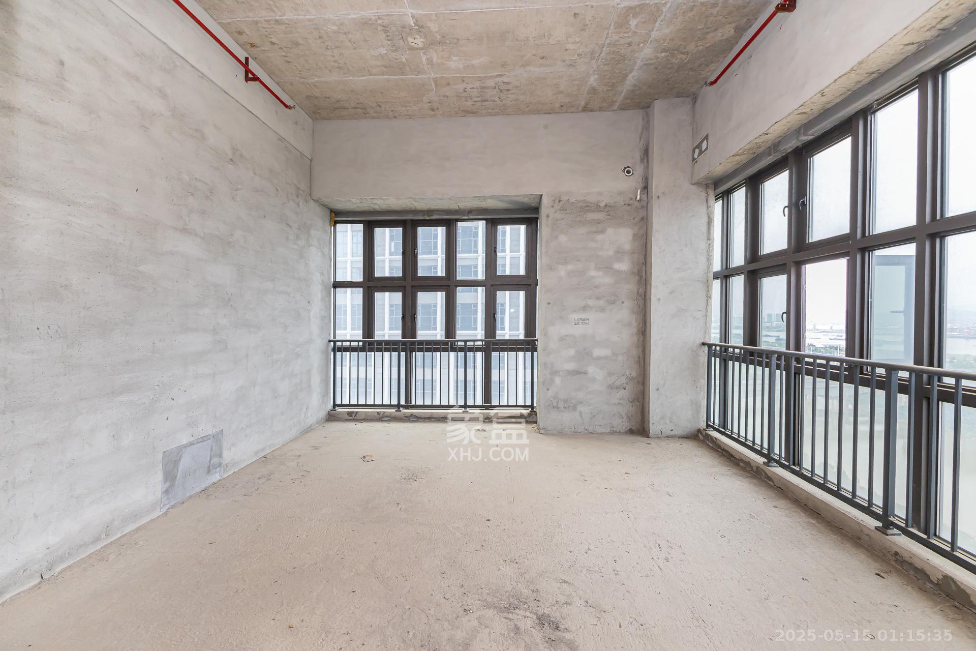 长燃润和天地(长润小区印湘江)  2室2厅1卫    50.0万 长燃润和天地(长润小区印湘江)  2室2厅1卫    50.0万卧室