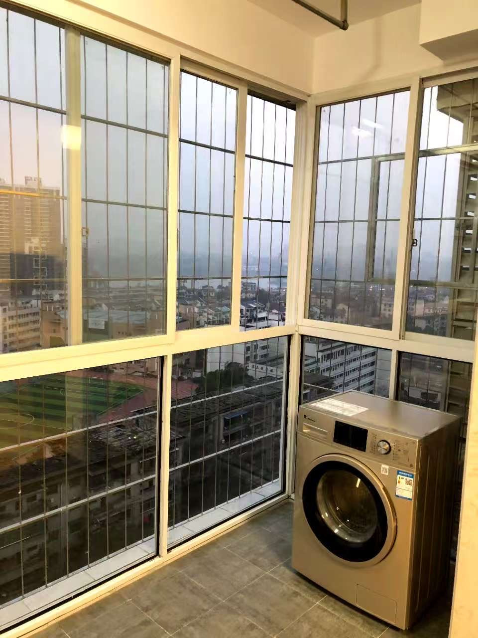 御笔华章  3室2厅1卫   2200.00元/月室内图