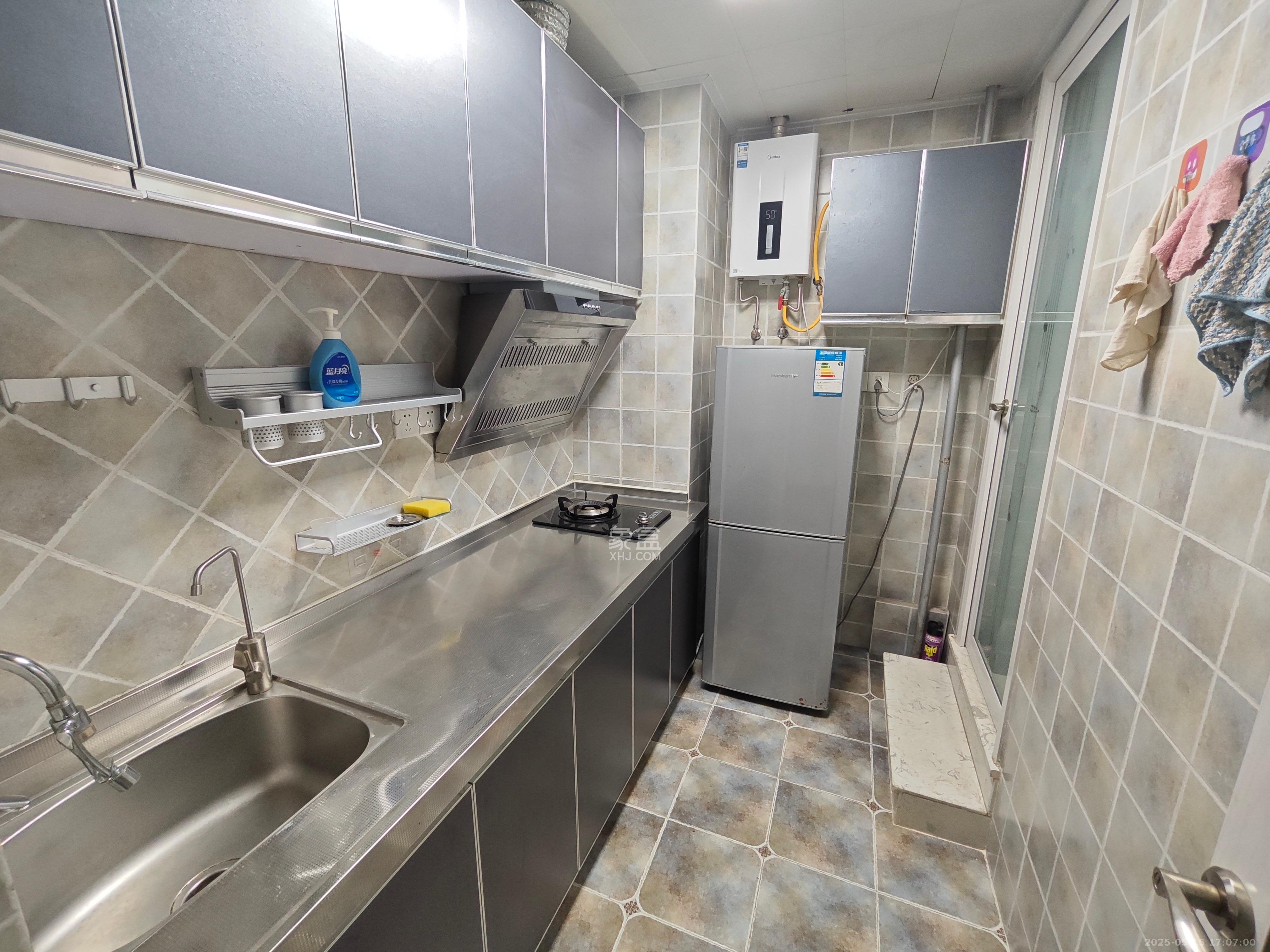 红树湾  1室1厅1卫   1680.00元/月室内图