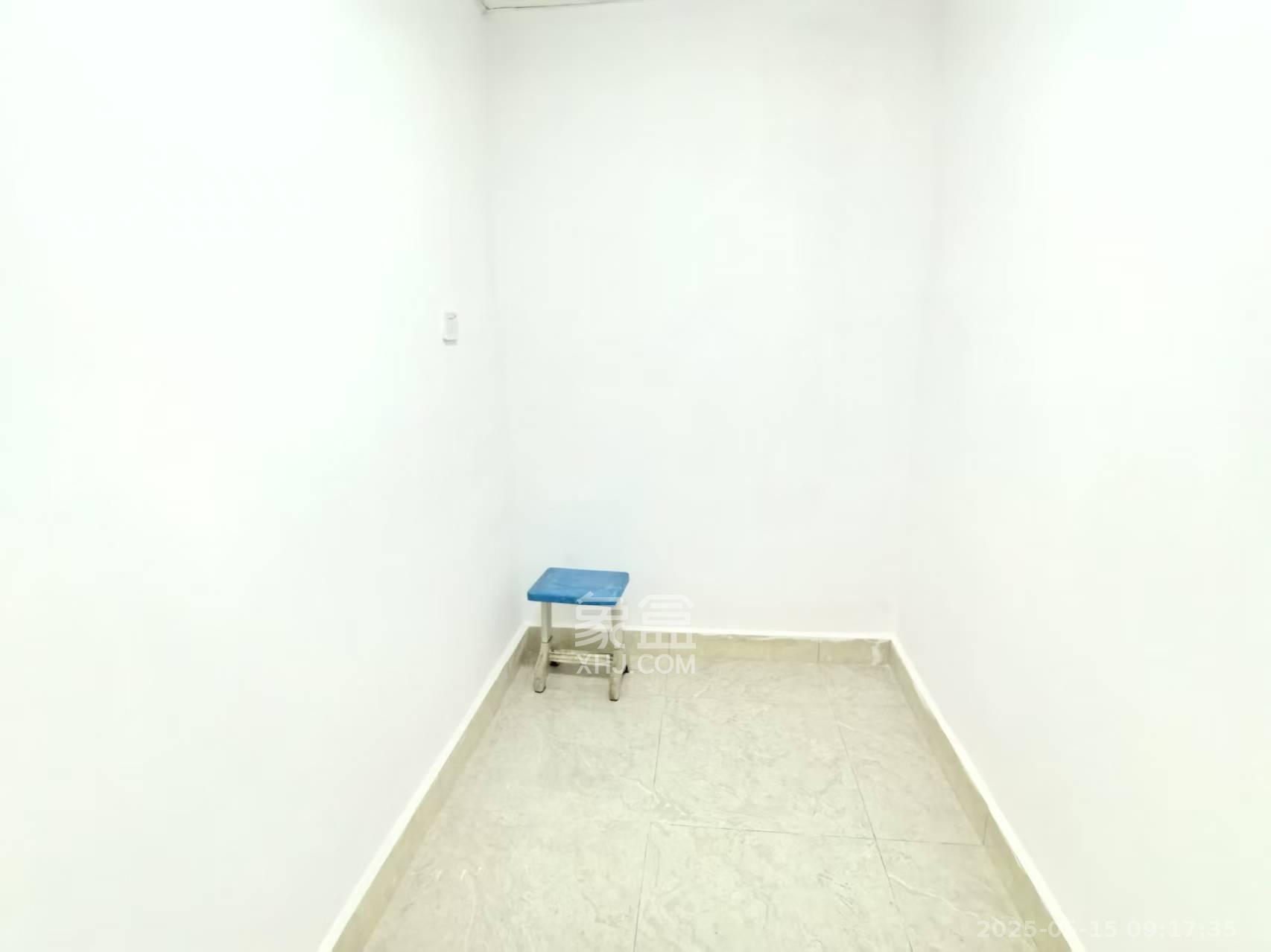 中建五局信和苑三区  3室2厅1卫   1500.00元/月室内图