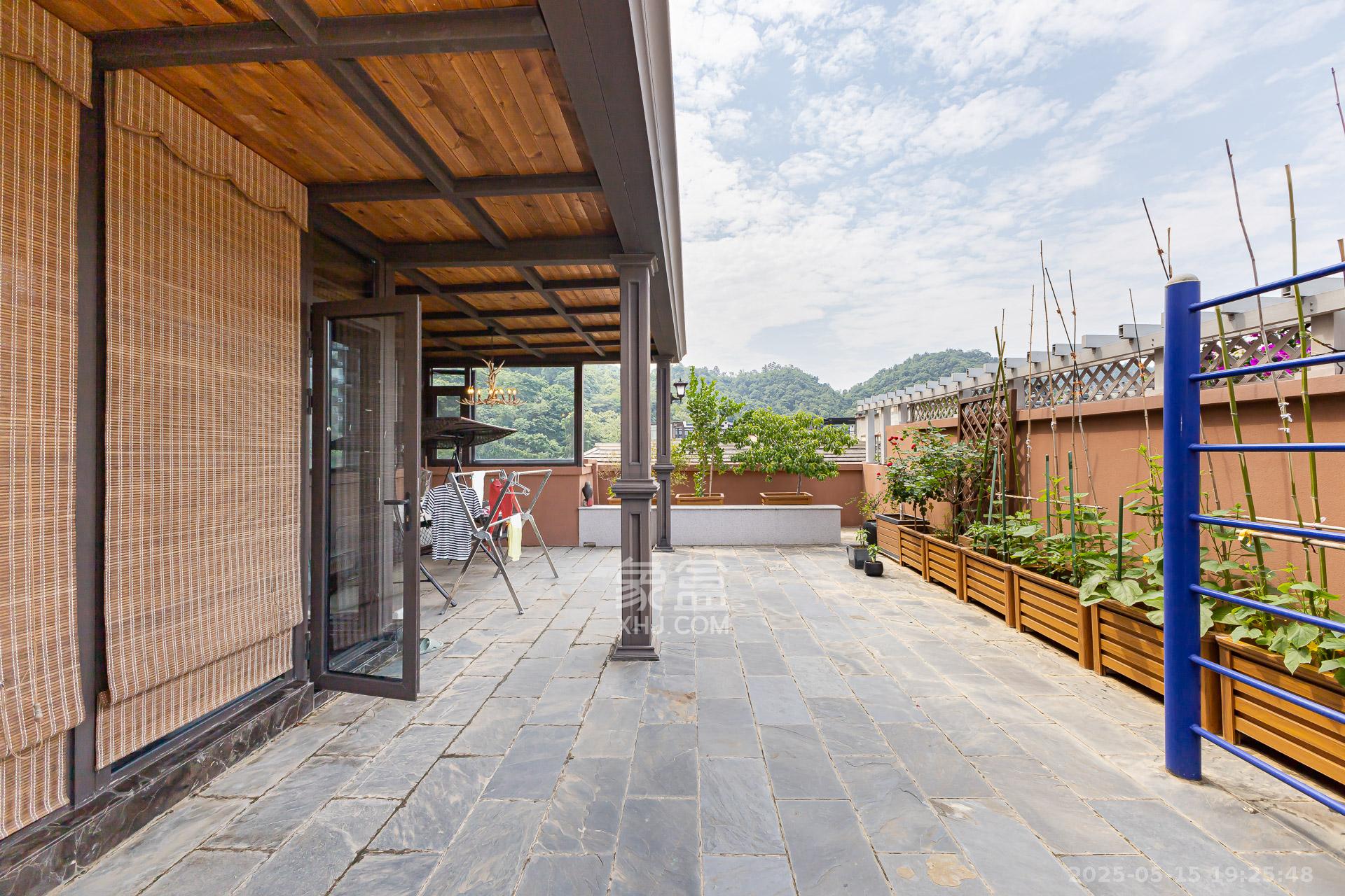 龙湖璟宸原著（龙湖紫宸）  5室2厅2卫   280.00万其他