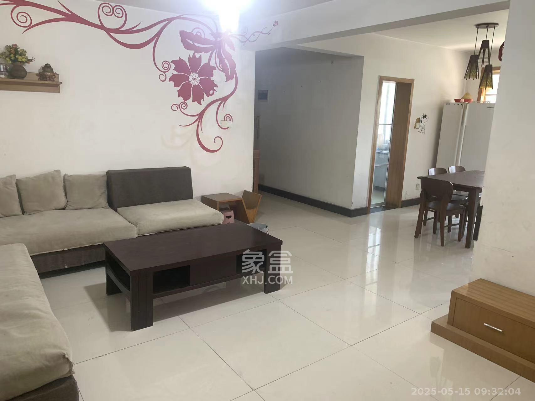 洪山家园 3室2厅2卫 1500.0元/月 洪山家园 3室2厅2卫 1500.0元/月室内图