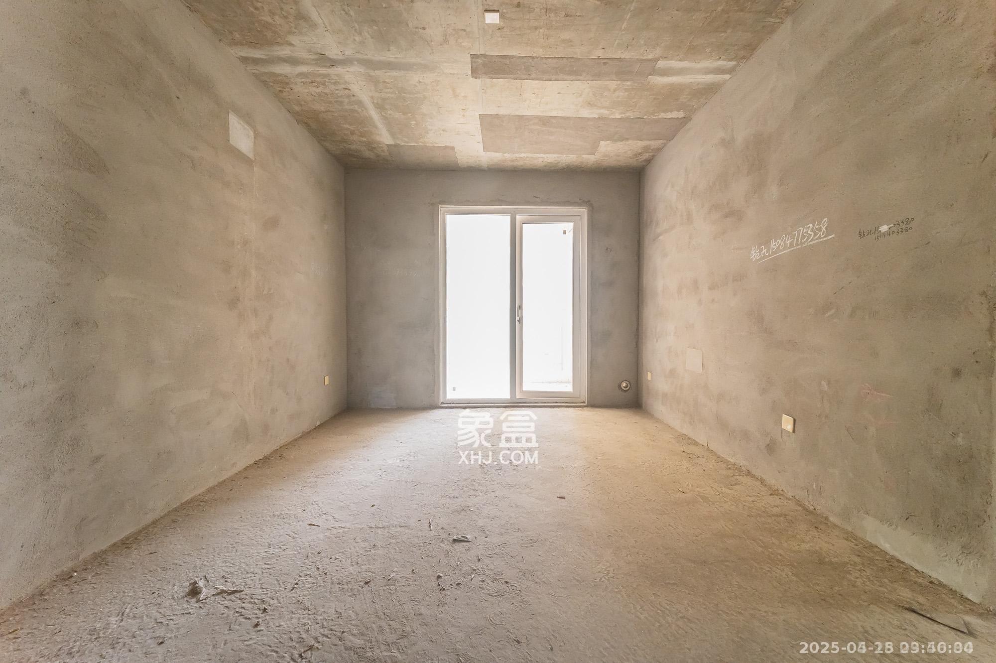 MOMA当代广场  3室2厅2卫    900.0元/月 MOMA当代广场  3室2厅2卫    900.0元/月室内图1