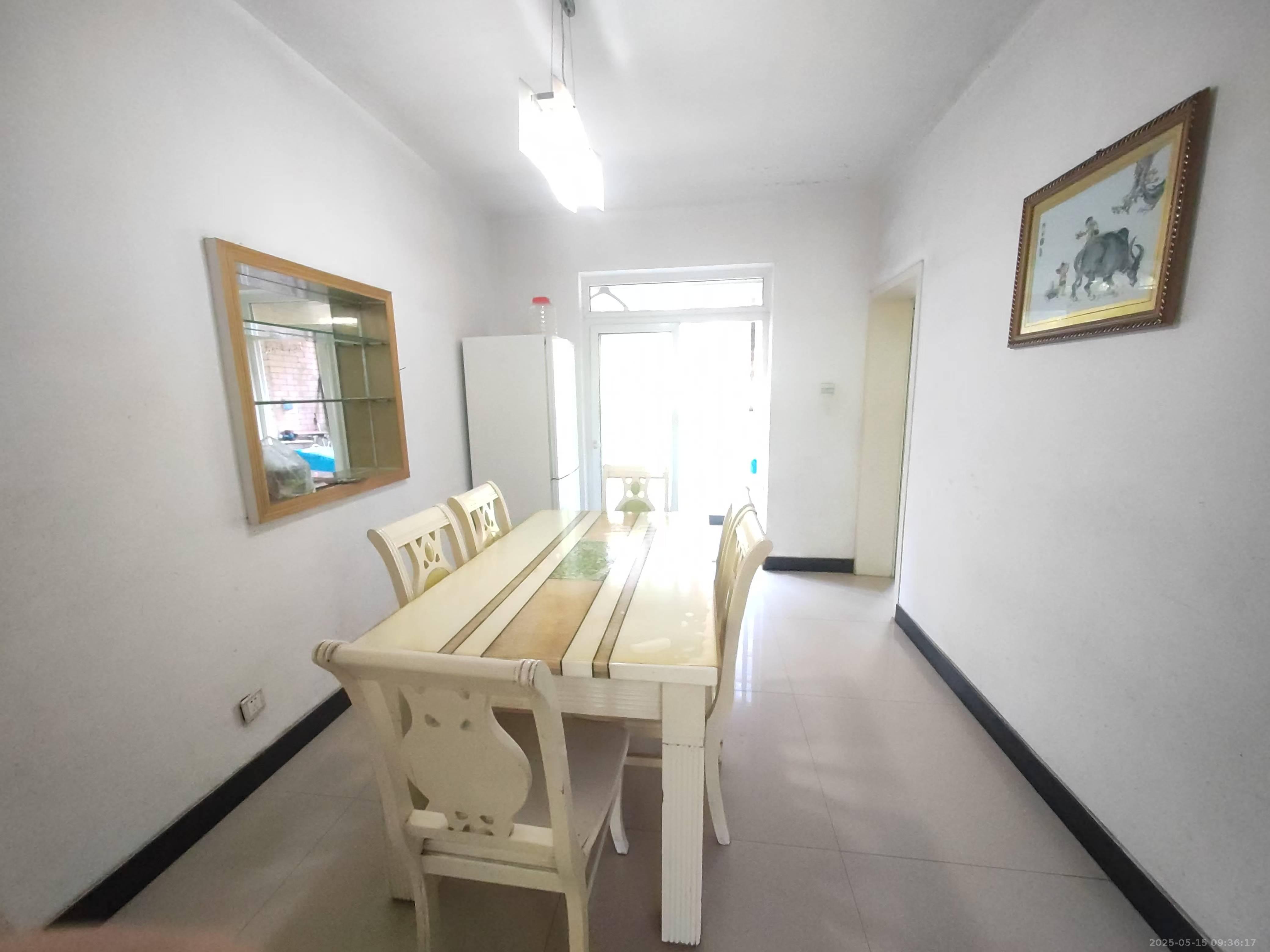 长房西郡  3室2厅2卫    2200.0元/月 长房西郡  3室2厅2卫    2200.0元/月室内图