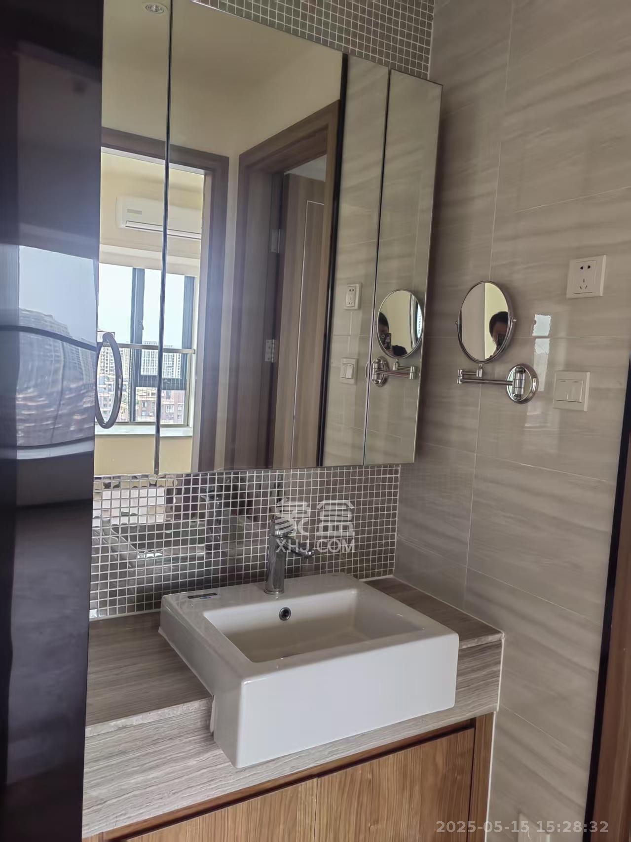 恒大金融广场  2室2厅1卫    2800.0元/月 恒大金融广场  2室2厅1卫    2800.0元/月室内图