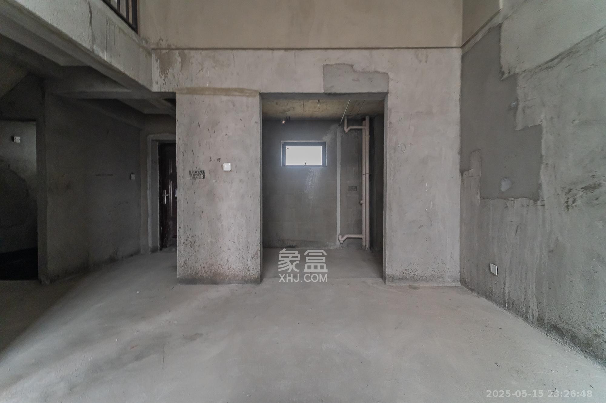 星湖湾二期高层  4室2厅2卫    100.0万 星湖湾二期高层  4室2厅2卫    100.0万客厅