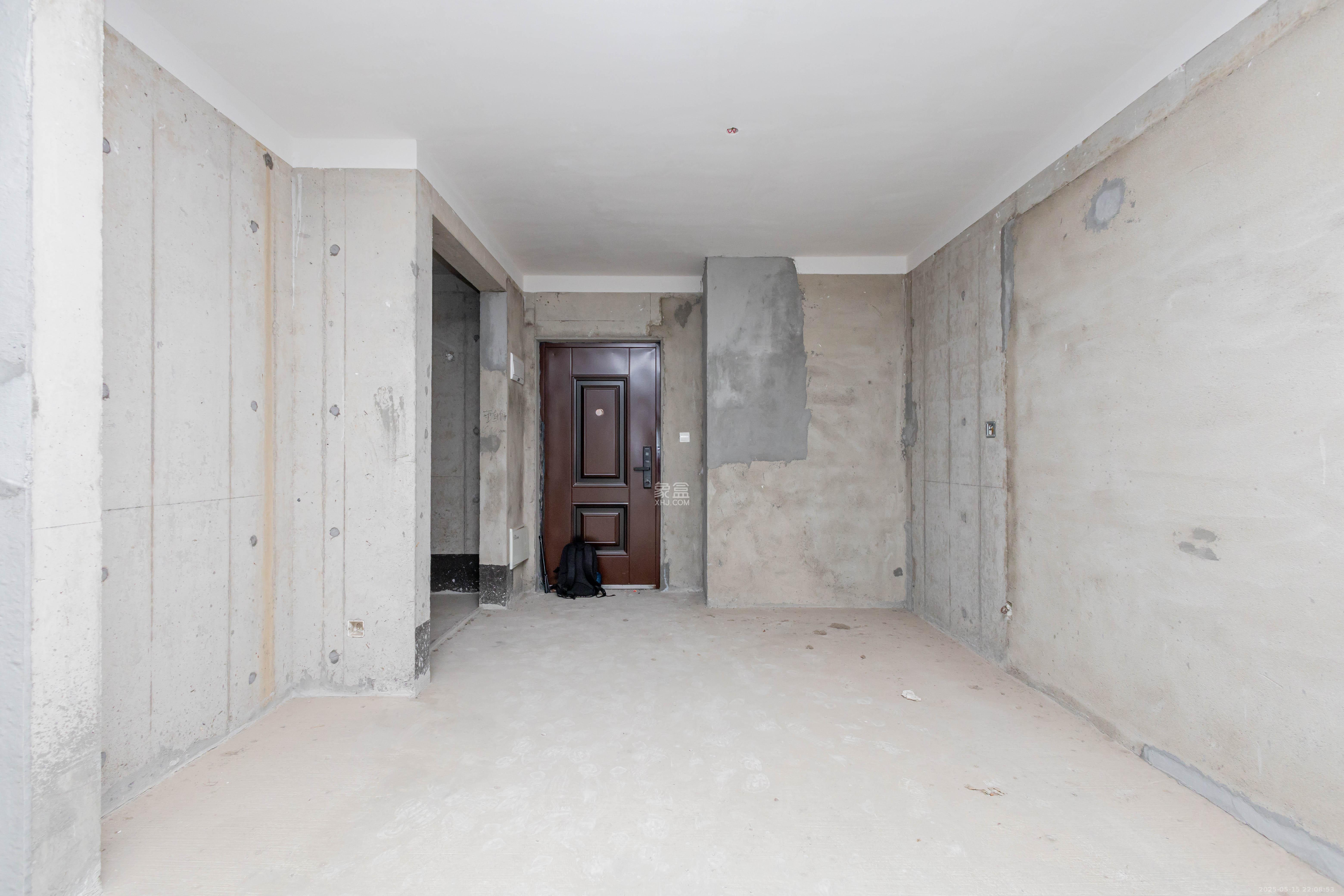 南益名士豪庭  3室2厅2卫    106.0万 南益名士豪庭  3室2厅2卫    106.0万客厅