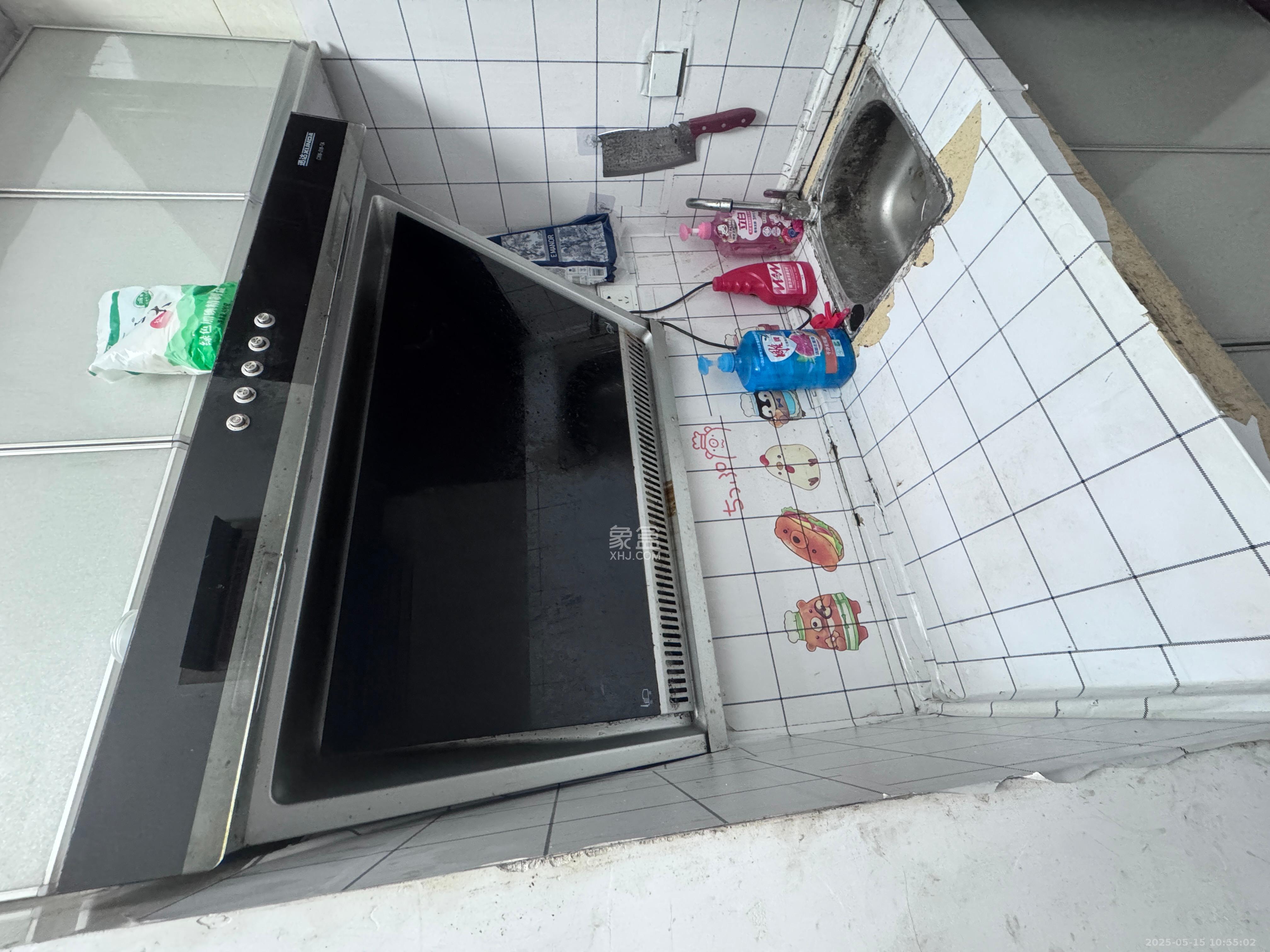 枫华府第  1室1厅1卫   800.00元/月室内图