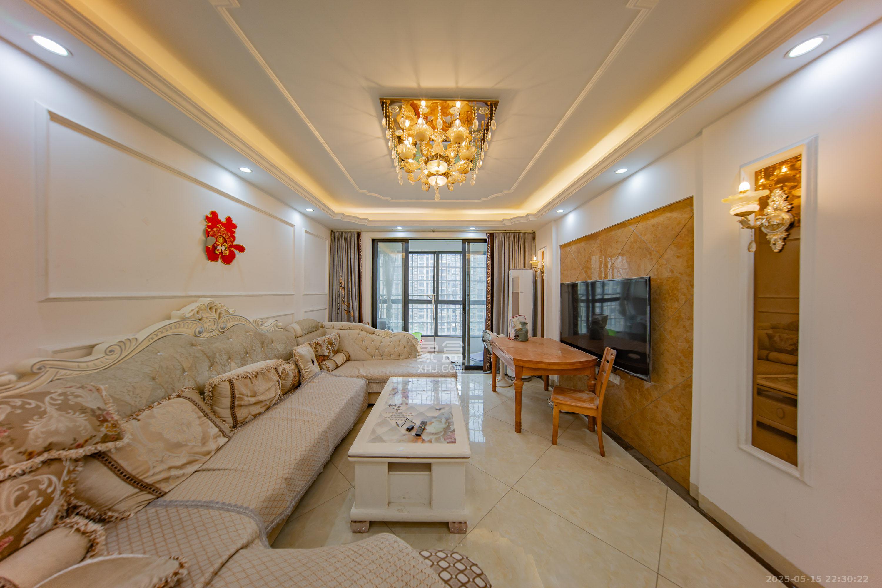 中建麓山和苑 3室2厅2卫 78.0万 中建麓山和苑 3室2厅2卫 78.0万客厅