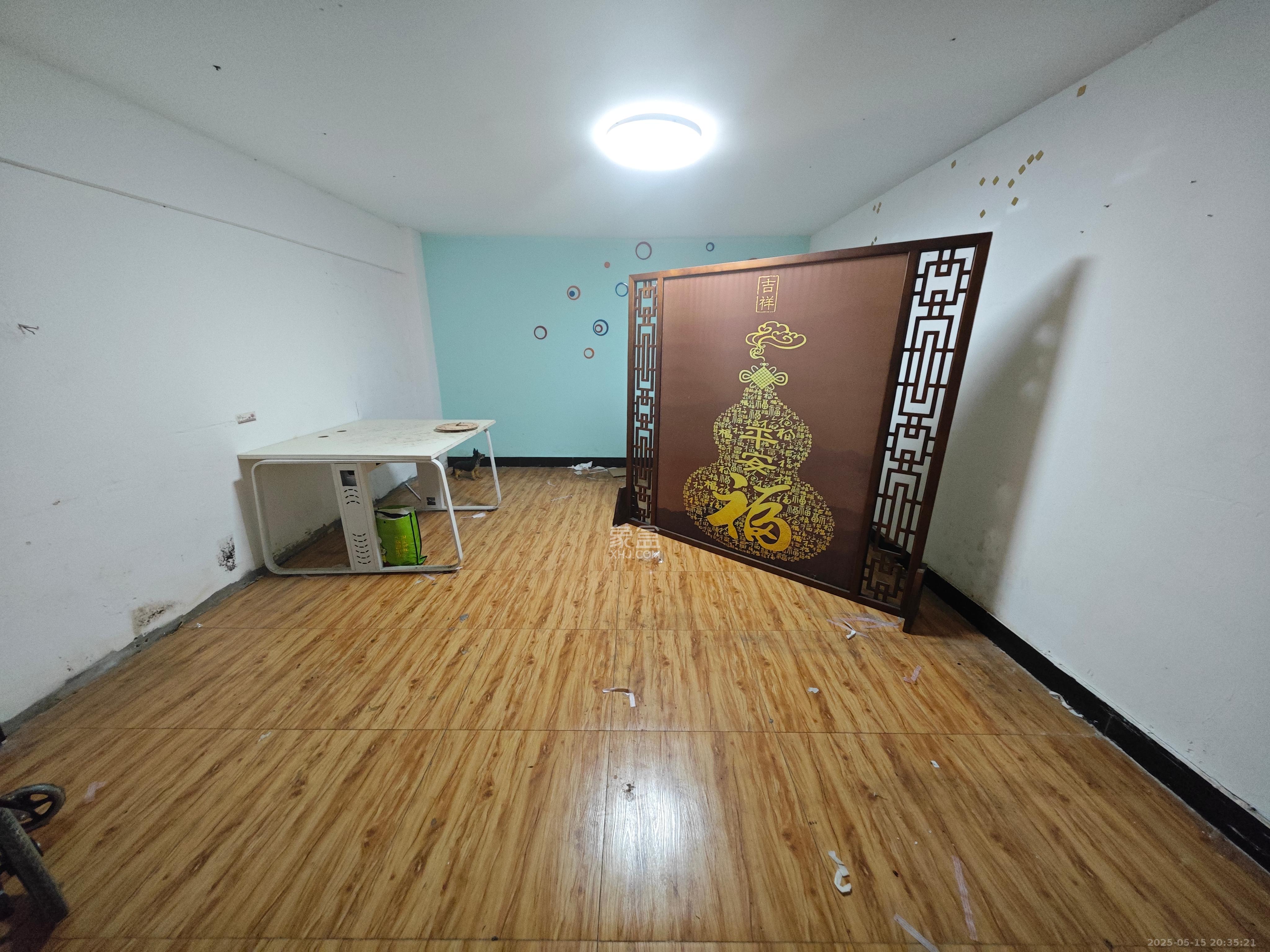 华盛世纪新城  1室0厅0卫   700.00元/月室内图