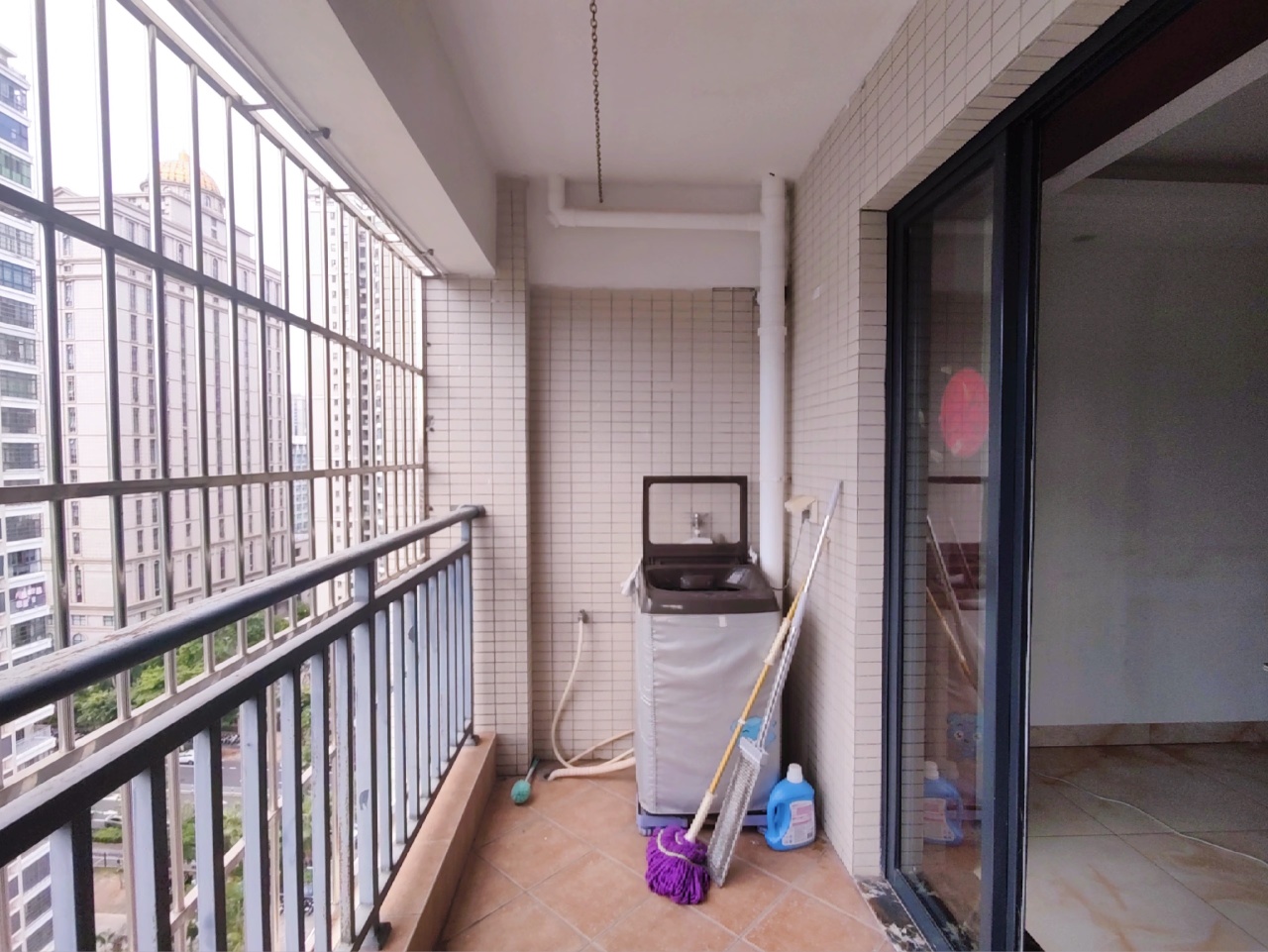 南方电网小区  3室2厅2卫   3800.00元/月室内图
