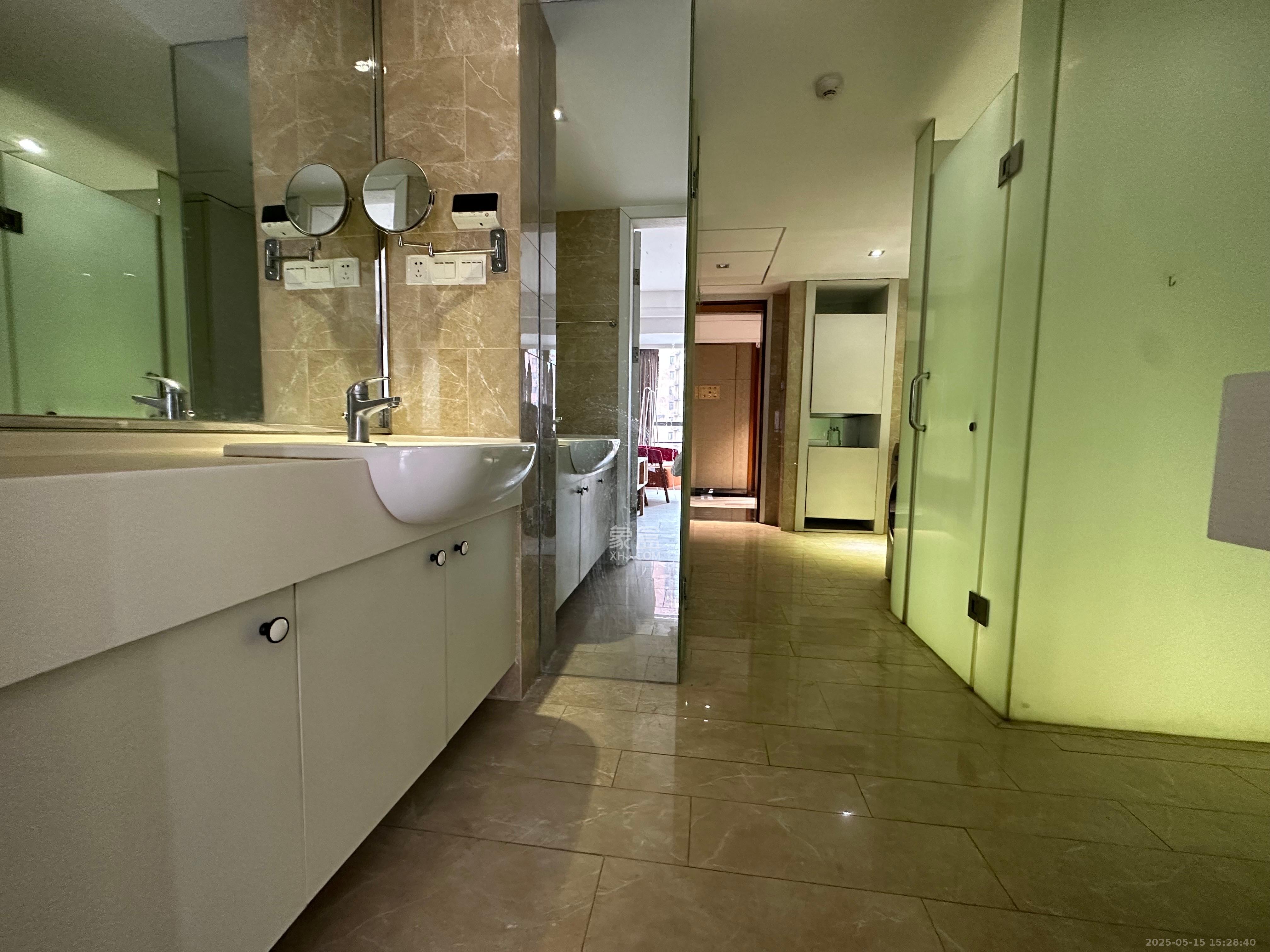 泊富公寓(泊富国际广场) 1室1厅1卫 2800.0元/月 泊富公寓(泊富国际广场) 1室1厅1卫 2800.0元/月室内图