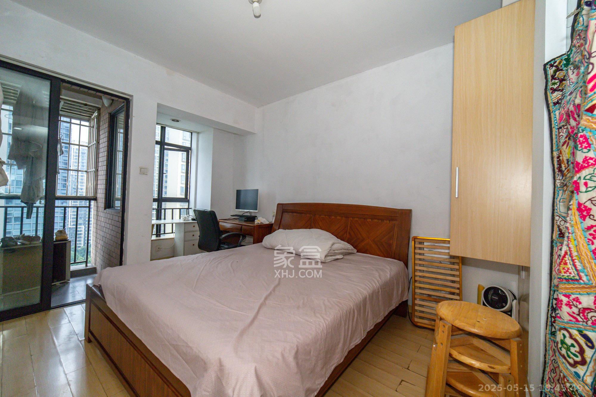 华润凤凰城一期 1室1厅1卫 29.8万 华润凤凰城一期 1室1厅1卫 29.8万卧室