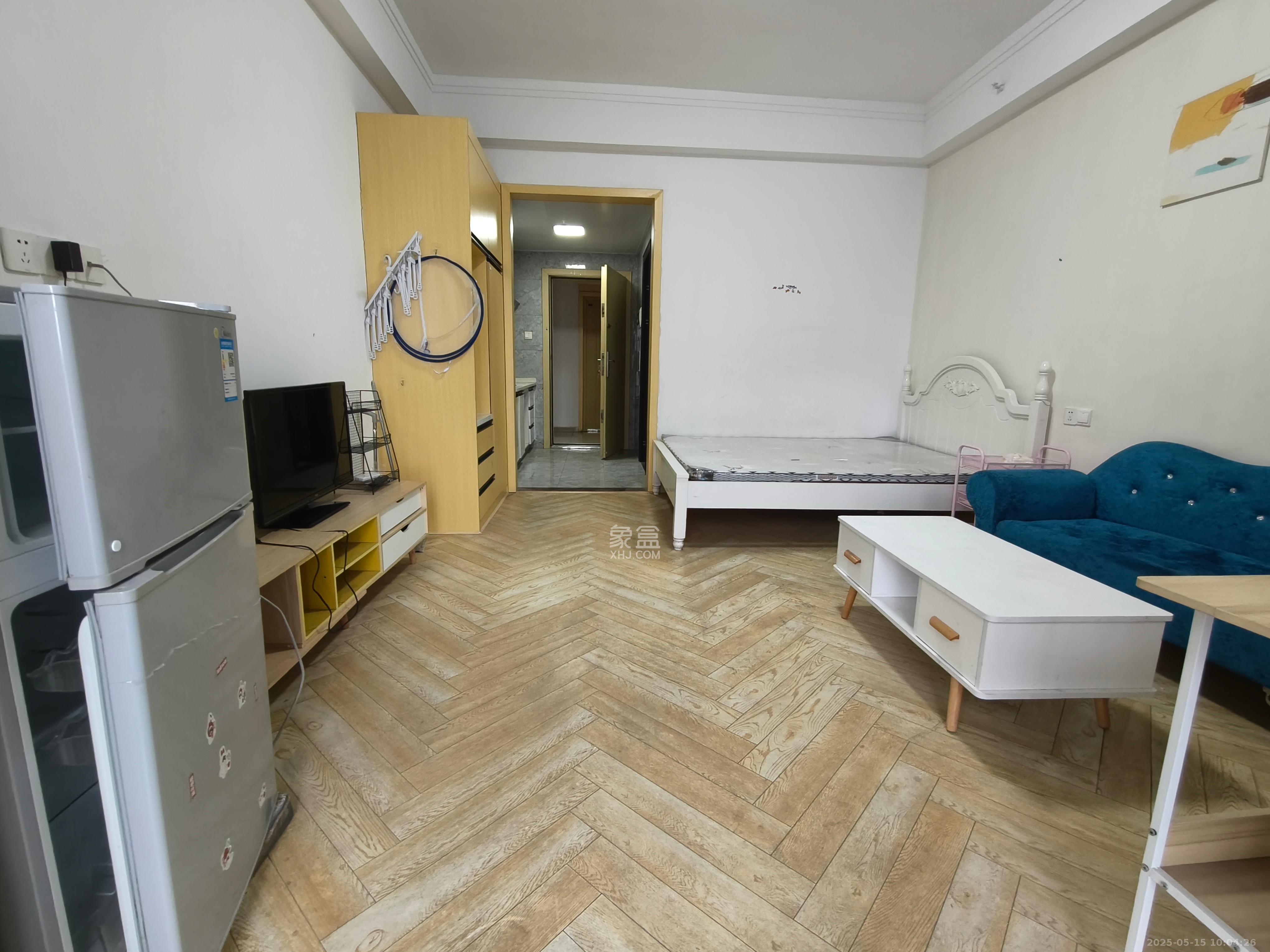 城市时光 1室1厅1卫 1250.0元/月 城市时光 1室1厅1卫 1250.0元/月室内图