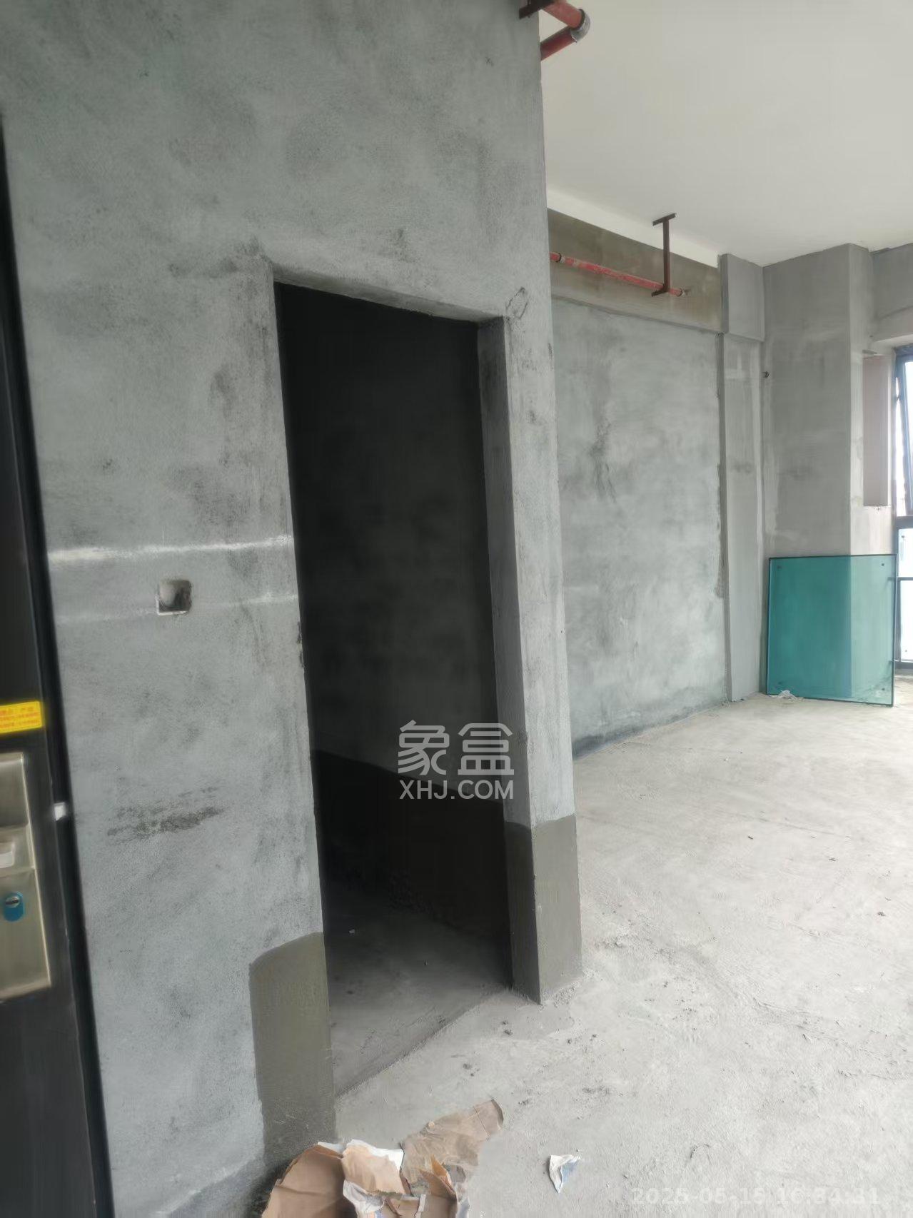 绿地商务广场  1室1厅1卫   1000.00元/月室内图