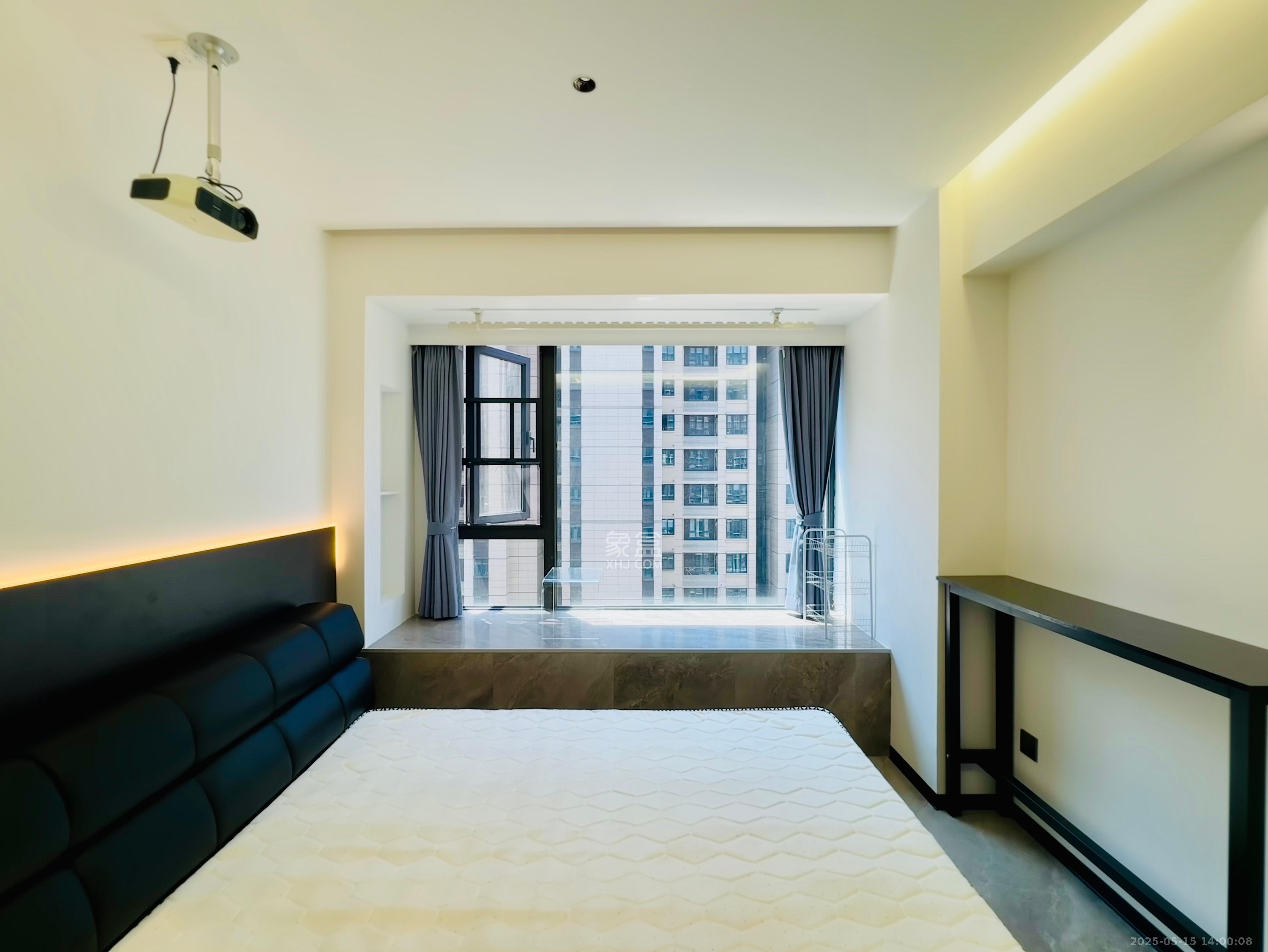 龙湖铂金岛 2室1厅1卫 1600.0元/月 龙湖铂金岛 2室1厅1卫 1600.0元/月室内图