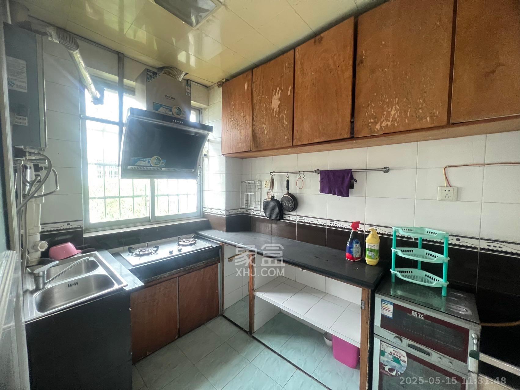 中南汽车世界 2室2厅1卫 1000.0元/月 中南汽车世界 2室2厅1卫 1000.0元/月室内图