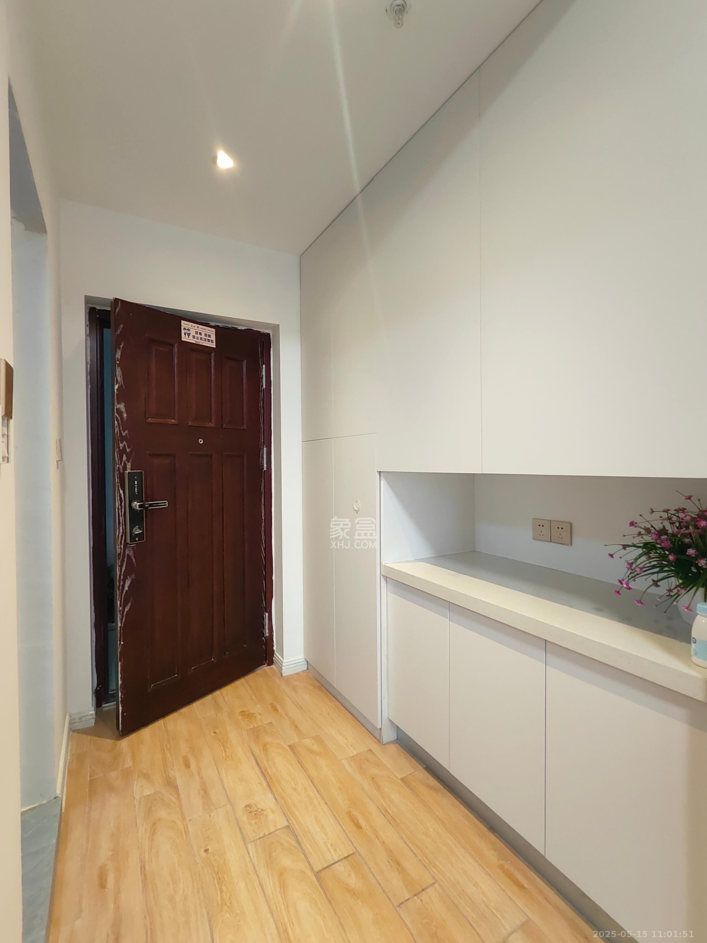 明发国际城  1室0厅0卫    1400.0元/月 明发国际城  1室0厅0卫    1400.0元/月室内图