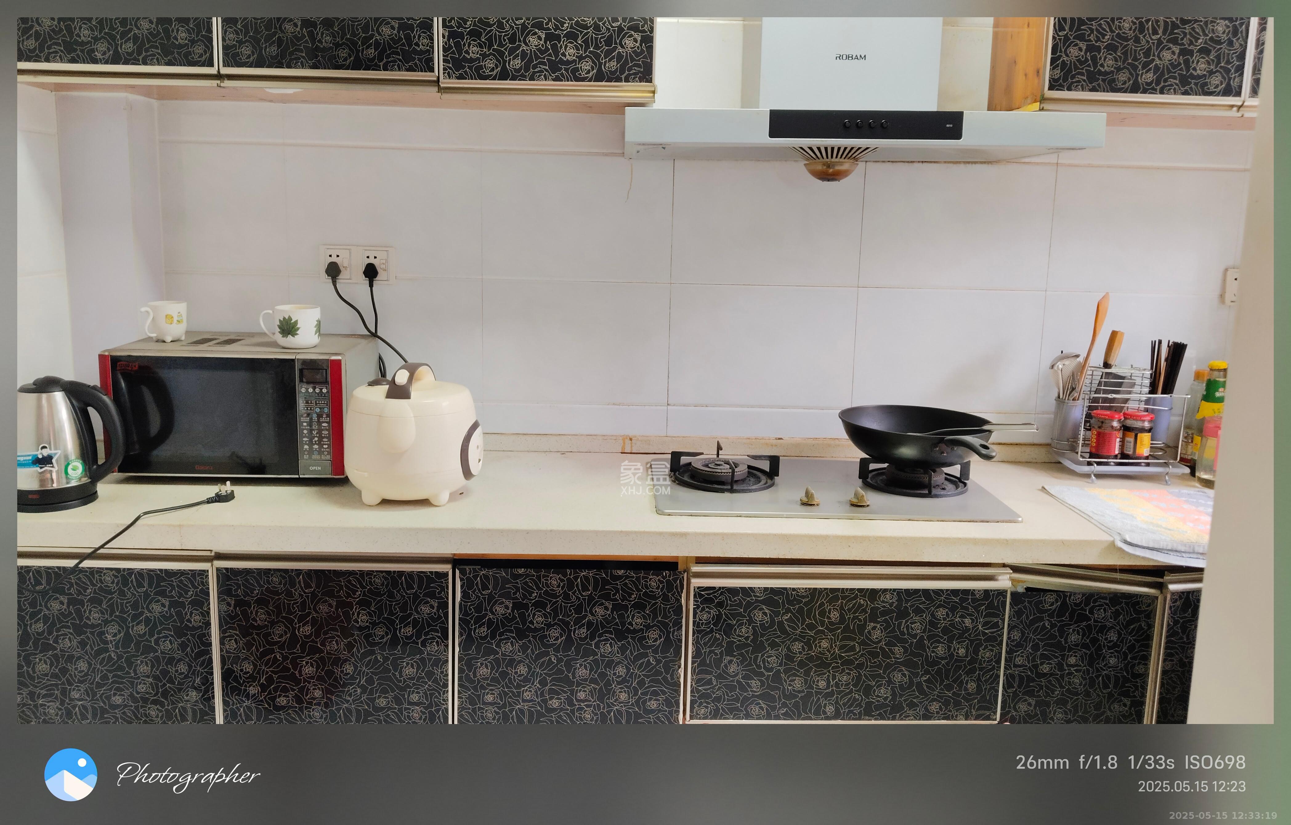 山水湾 3室2厅2卫 2000.0元/月 山水湾 3室2厅2卫 2000.0元/月室内图