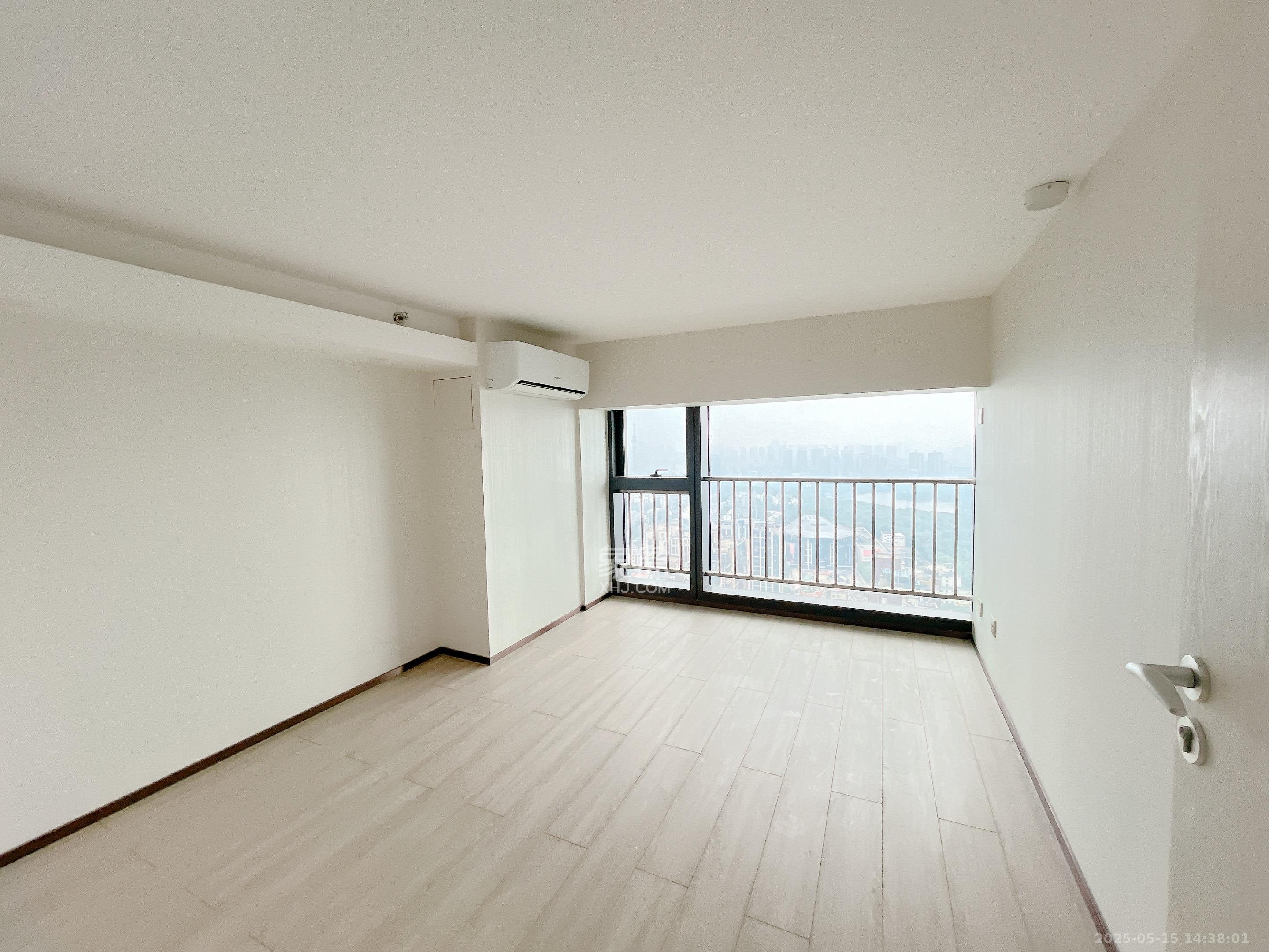 华远华时代  4室2厅2卫   5500.00元/月室内图