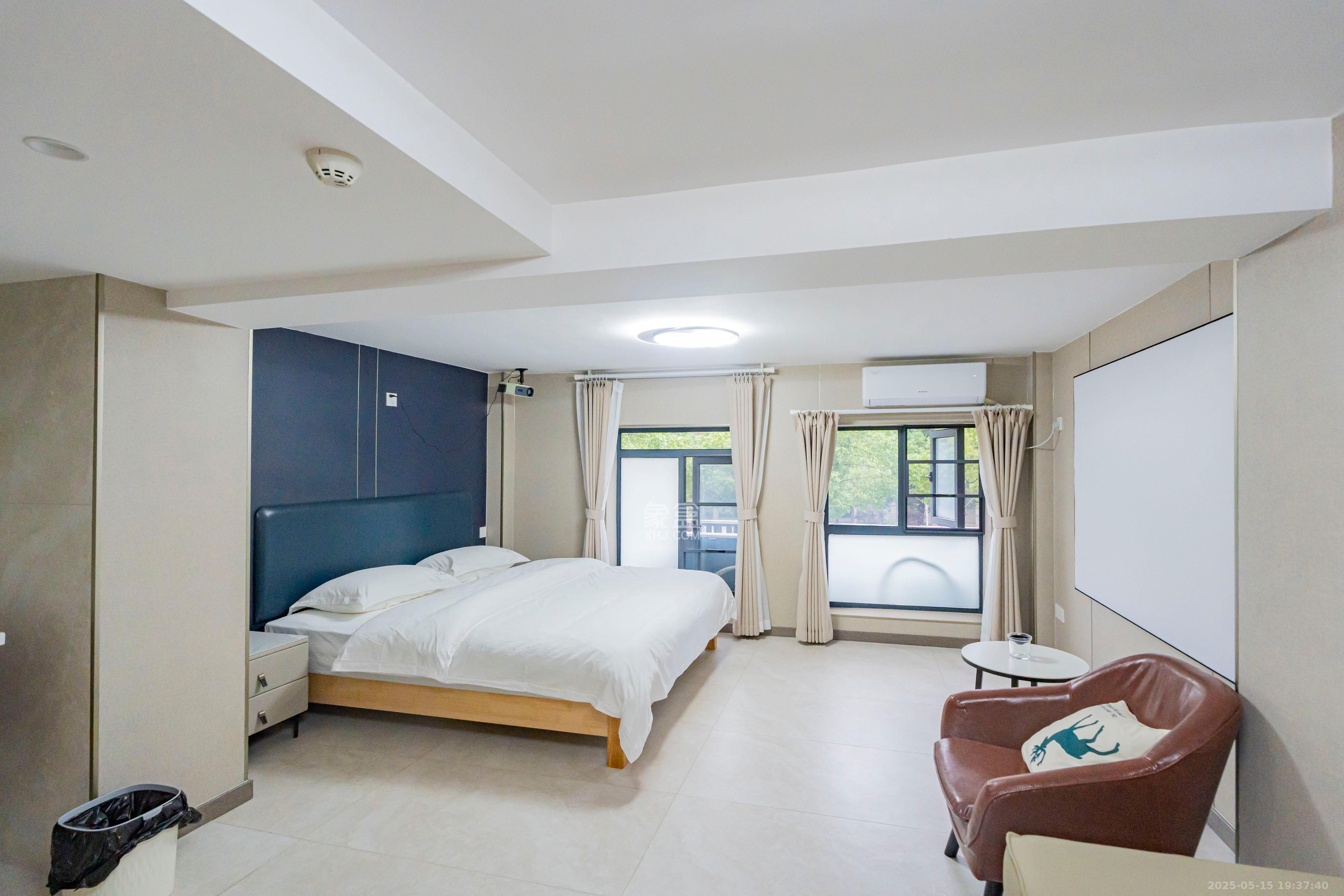 万煦园  10室3厅10卫    400.0万 万煦园  10室3厅10卫    400.0万其他