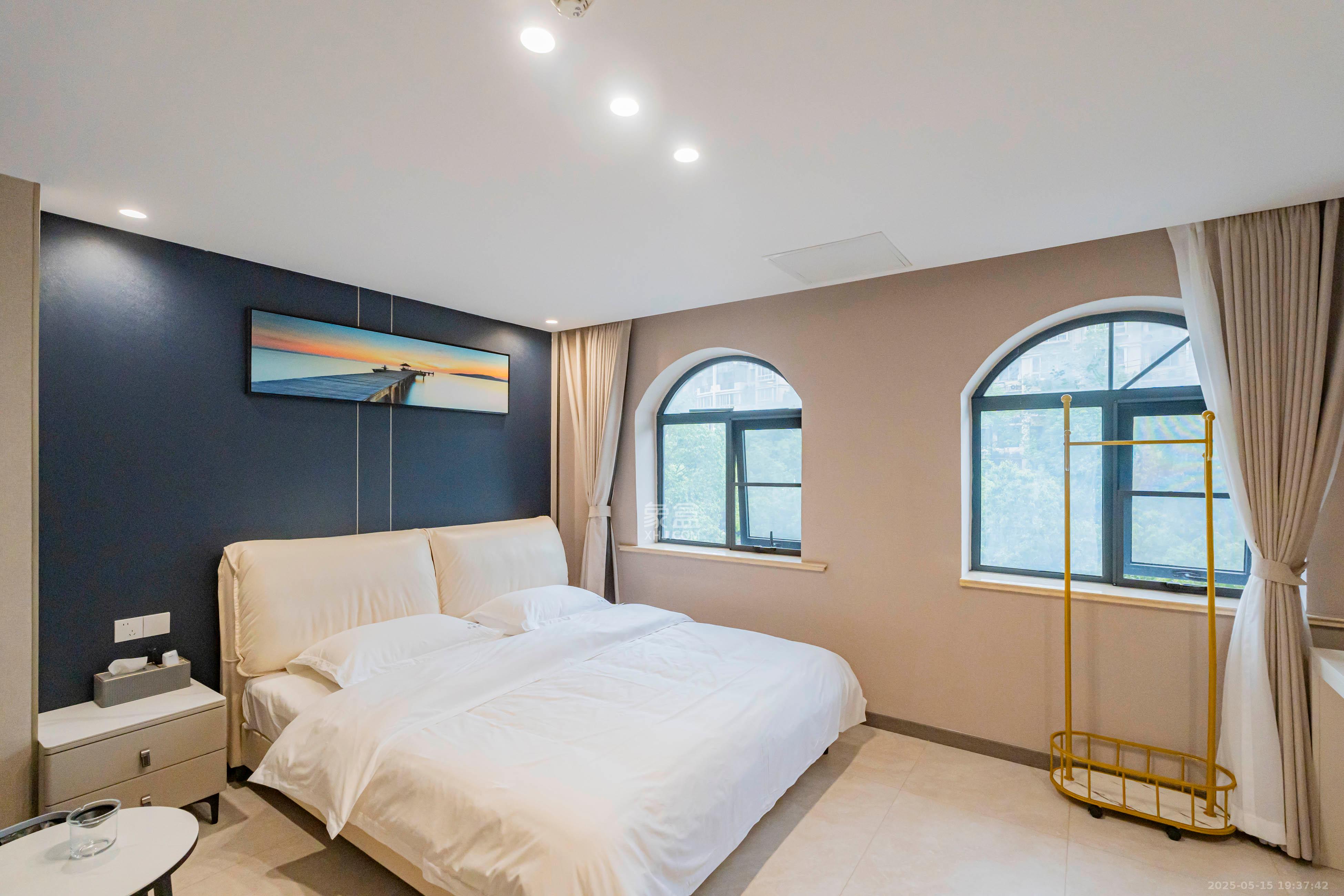 万煦园  10室3厅10卫    400.0万 万煦园  10室3厅10卫    400.0万其他