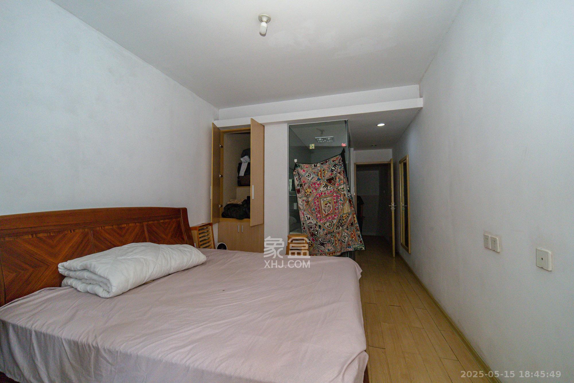 华润凤凰城一期 1室1厅1卫 29.8万 华润凤凰城一期 1室1厅1卫 29.8万卧室