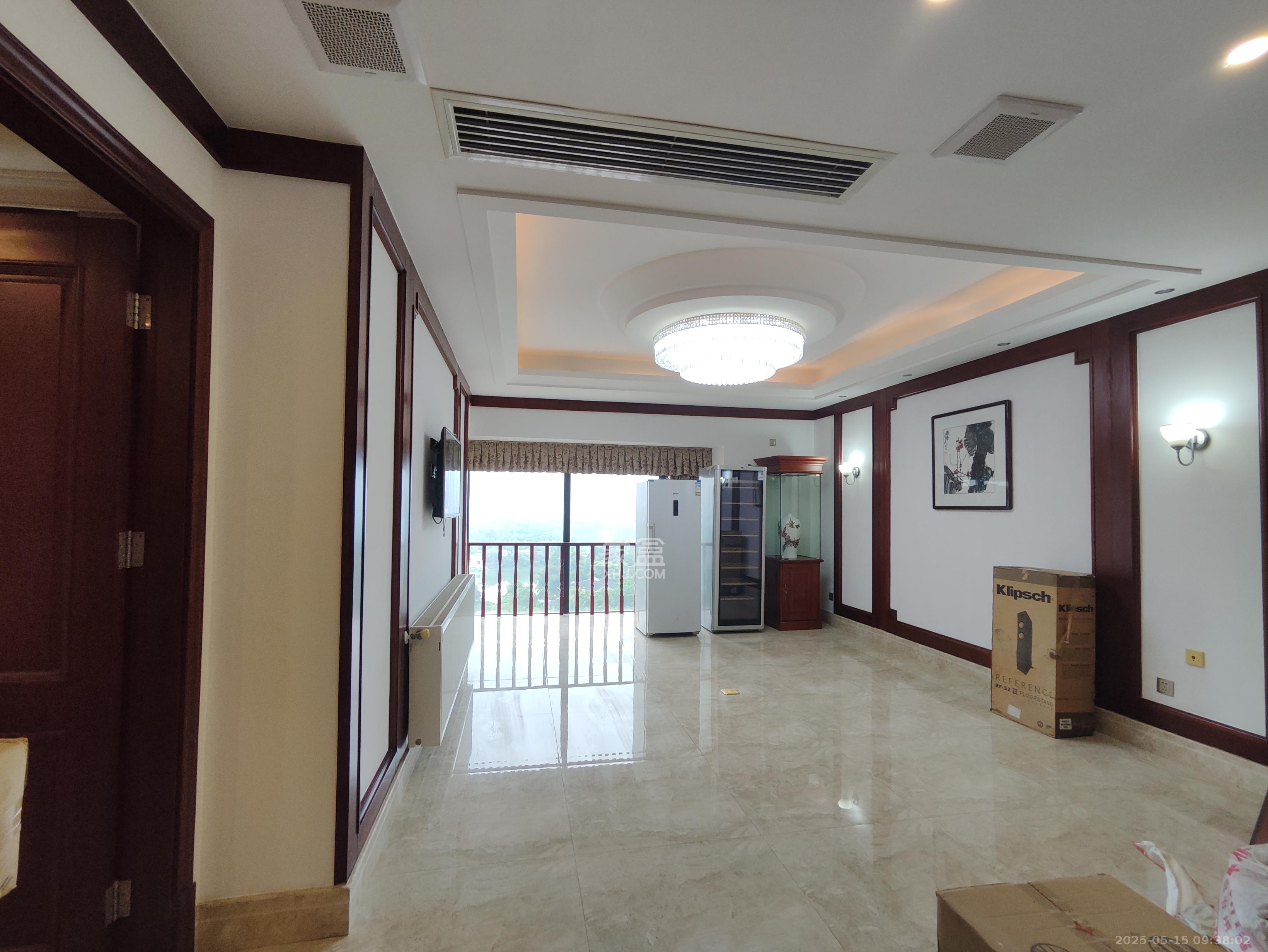 藏珑湖上国际花园  5室2厅3卫    15000.0元/月室内图