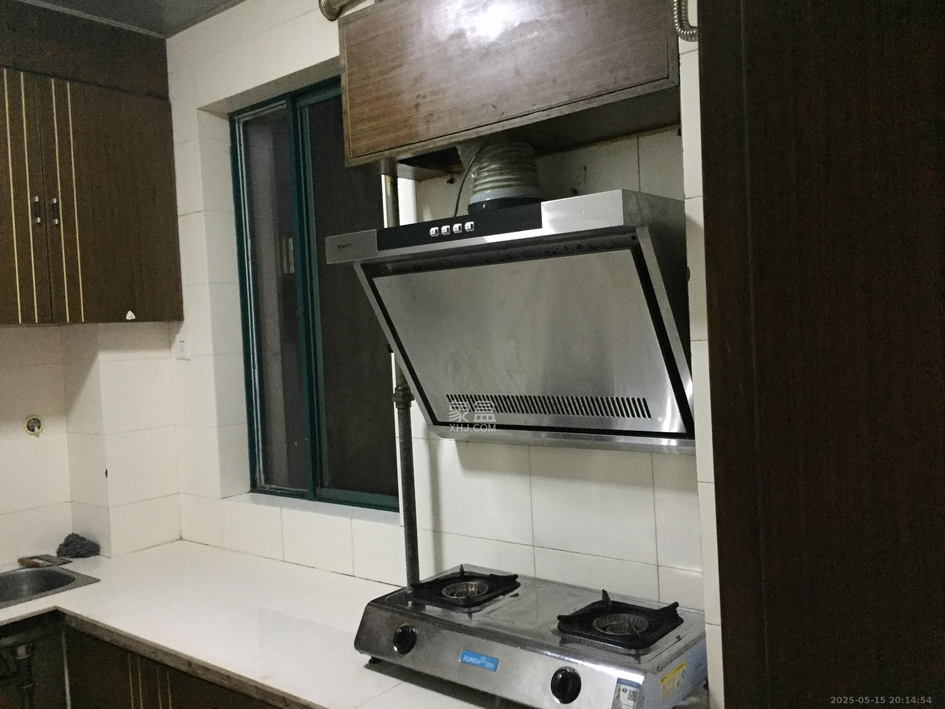 东方新城  3室2厅2卫   2500.00元/月室内图