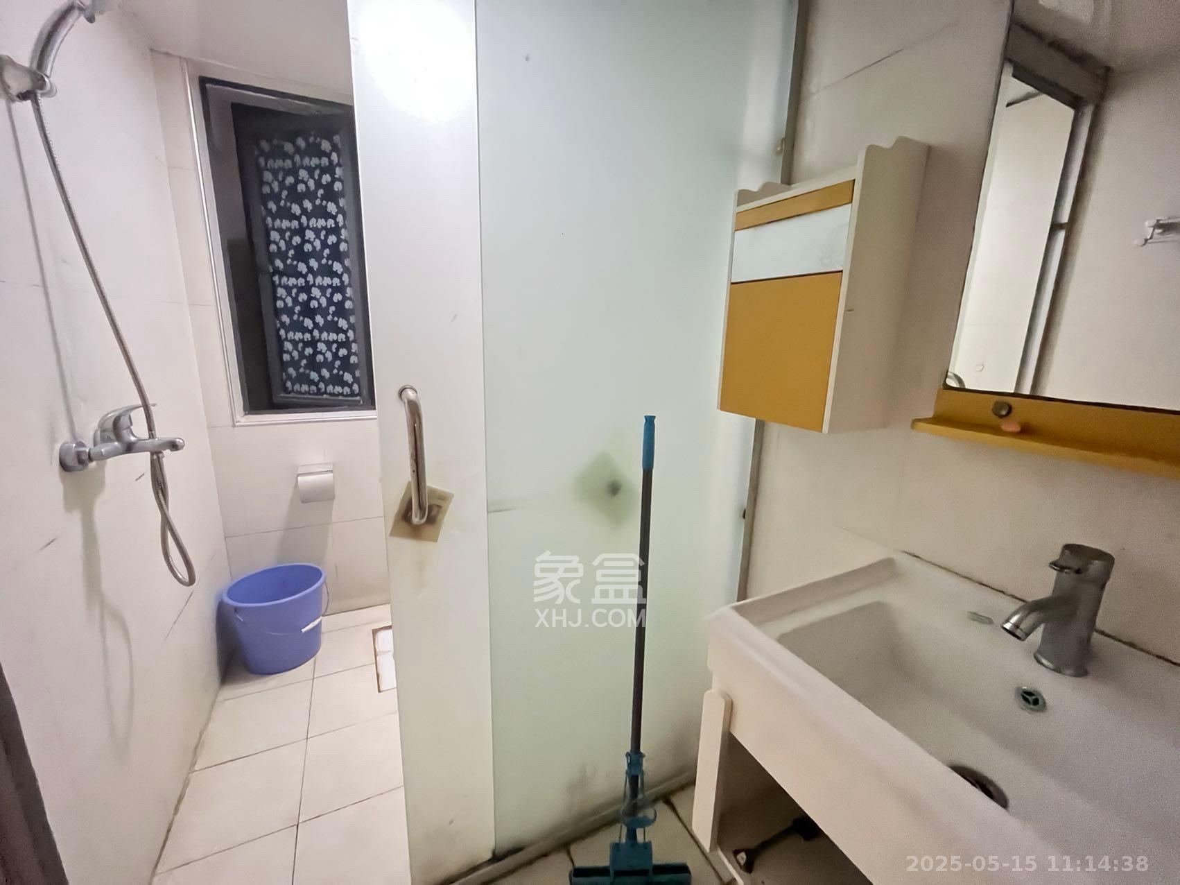 保利麓谷林语A区 3室1厅2卫 2200.0元/月 保利麓谷林语A区 3室1厅2卫 2200.0元/月室内图