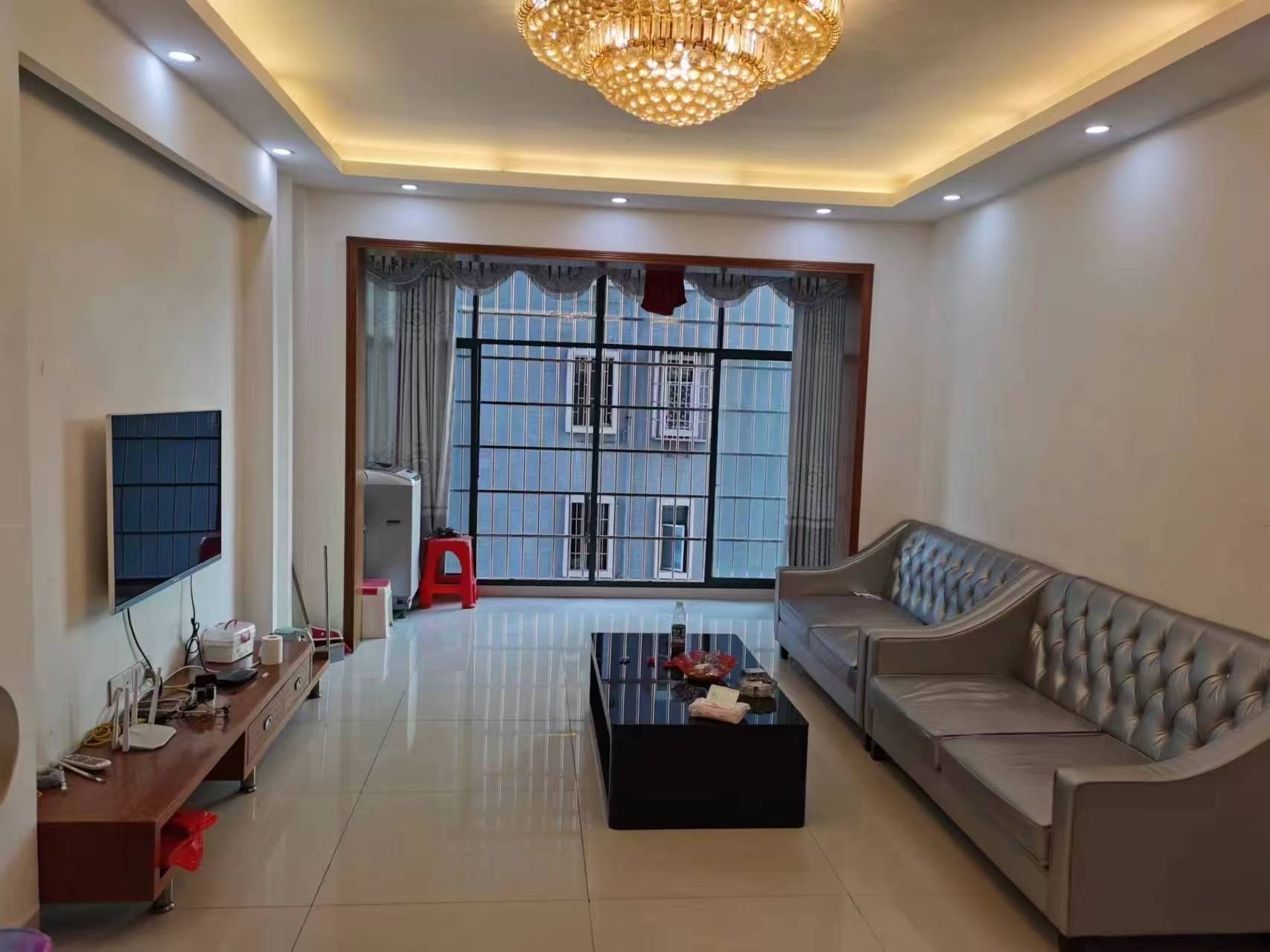 长河广场(待清理) 2室1厅1卫 1600.0元/月 长河广场(待清理) 2室1厅1卫 1600.0元/月室内图