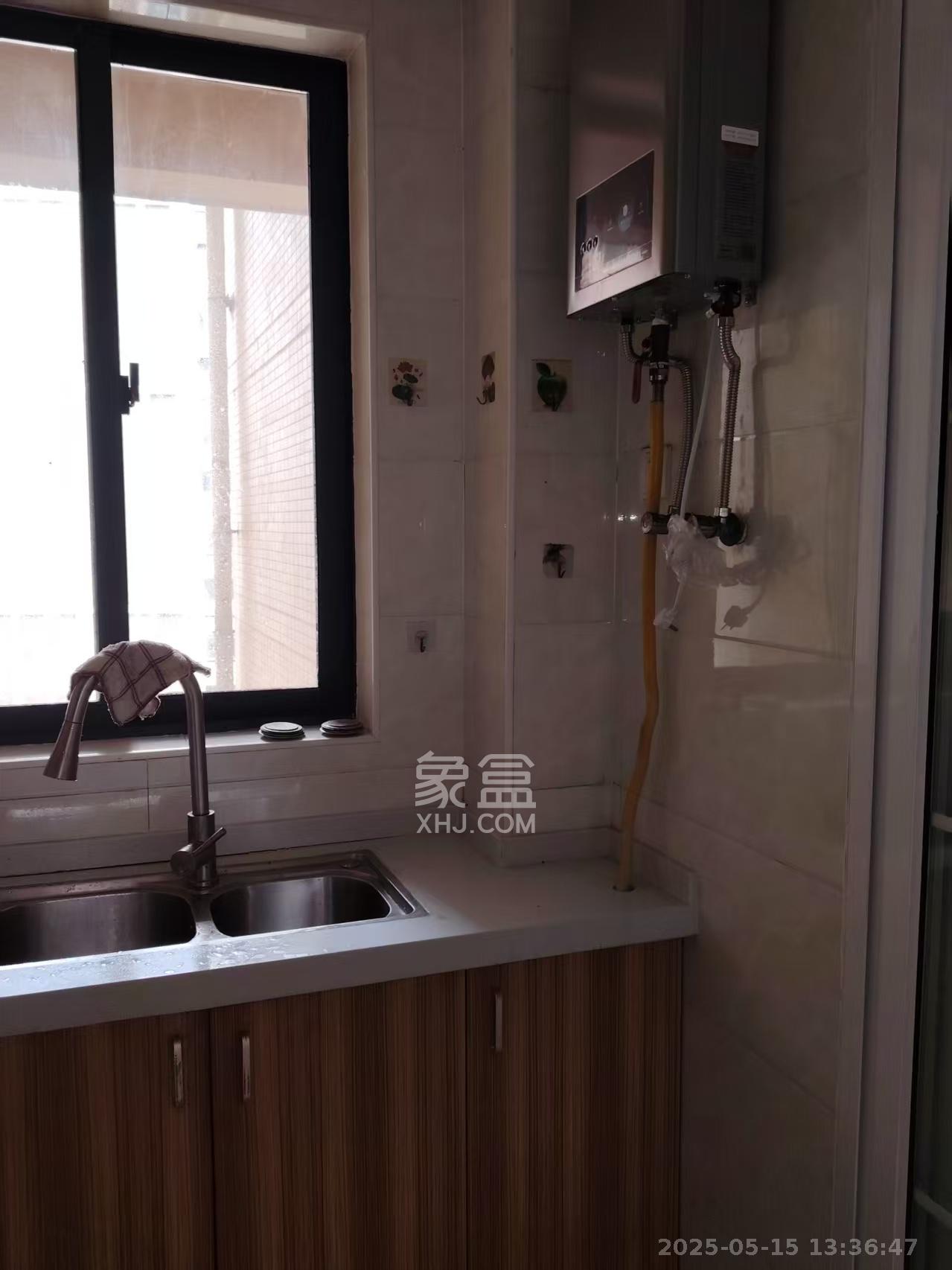 中建芙蓉嘉苑 3室2厅2卫 2200.0元/月 中建芙蓉嘉苑 3室2厅2卫 2200.0元/月室内图