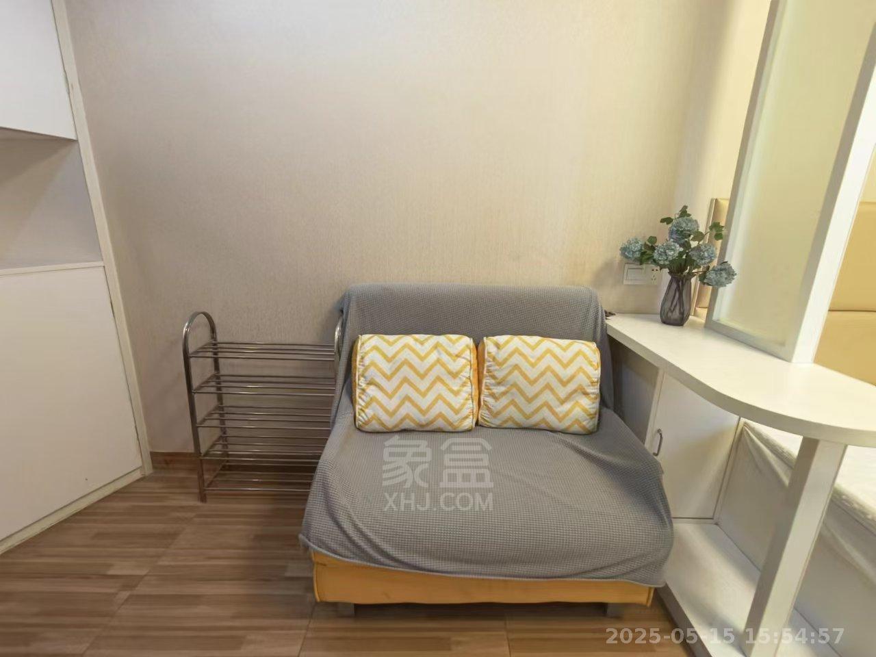 庐山一号  1室1厅1卫   1200.00元/月室内图