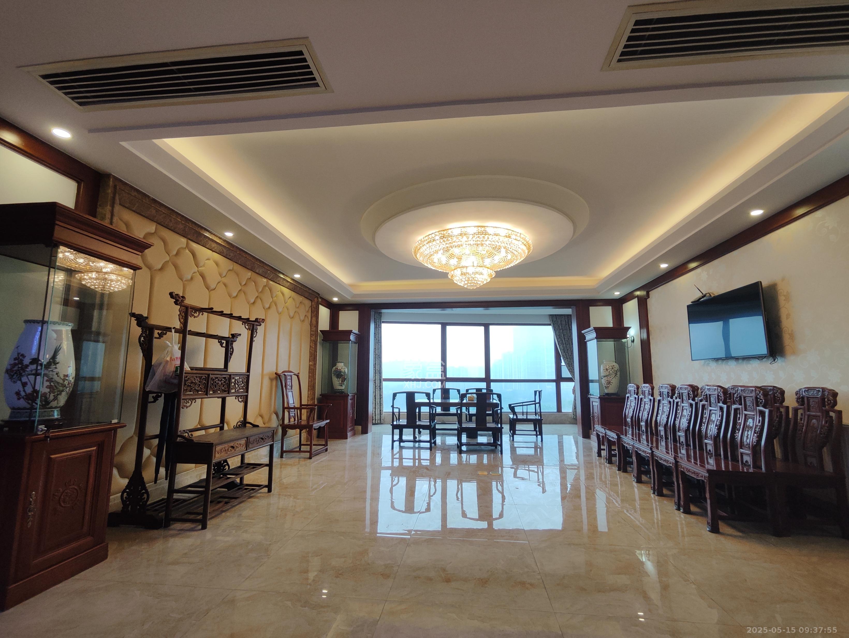 藏珑湖上国际花园 5室2厅3卫 15000.0元/月 藏珑湖上国际花园 5室2厅3卫 15000.0元/月室内图